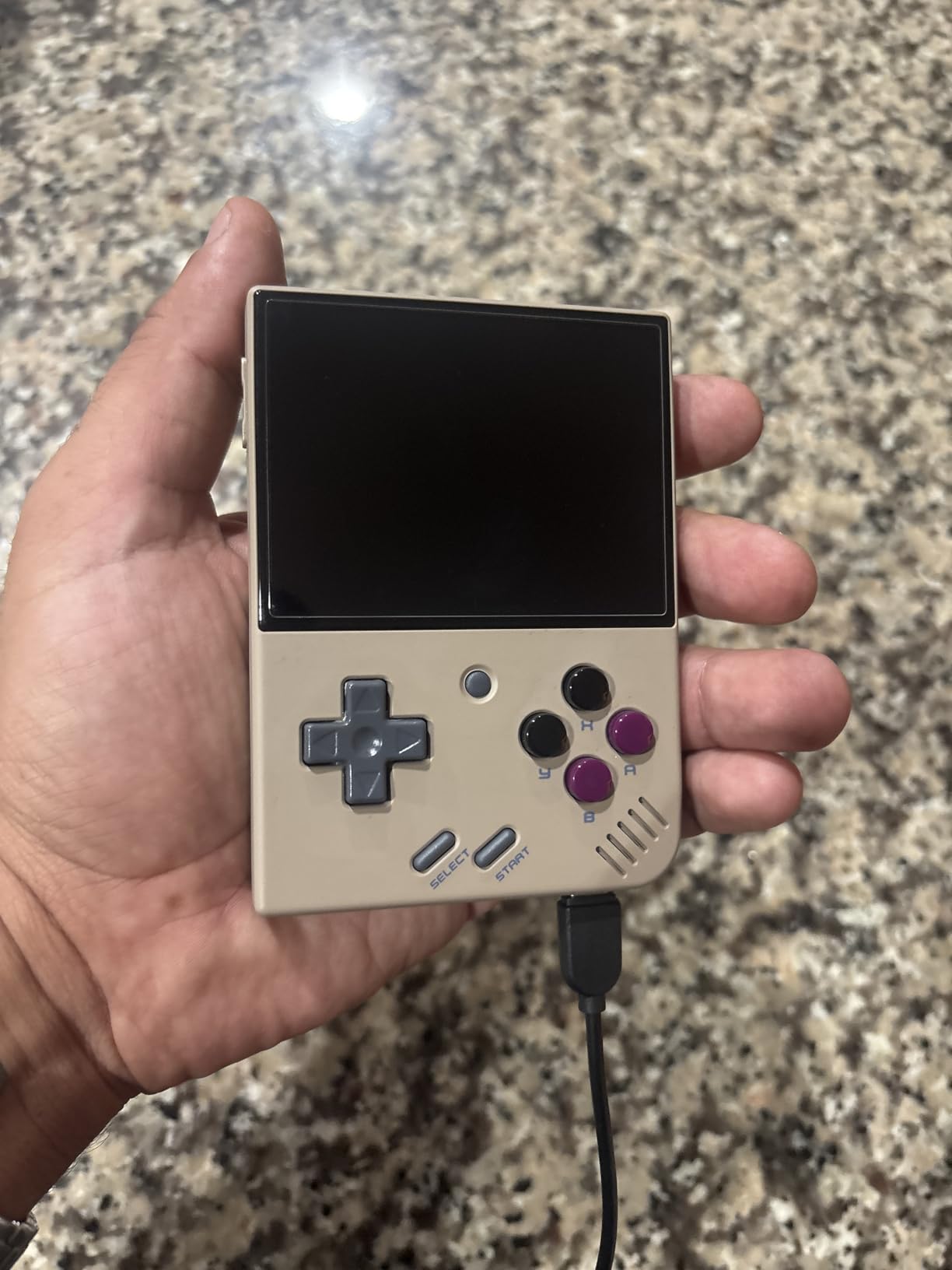 Miyoo Mini Plus with Portable Case Retro Emulator Handheld Game Console Latest Version with WiFi & RTC, 3.5'' 640*480 IPS Screen 3000mAh Battery, White 64GB customer photo 2