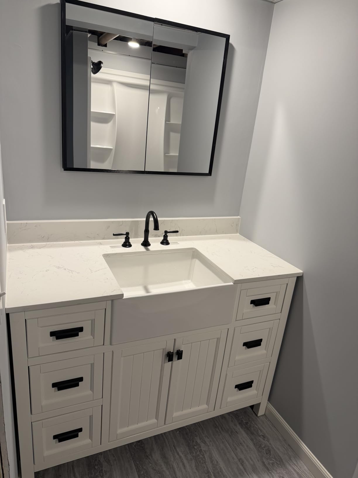 48 Inch White Bathroom Vanity with Sink, Farmhouse Bathroom Sink Cabinet with Soft Closing Doors & Dovetail Drawers, Single Apron Farm Sink, No Assembly Required customer photo 2