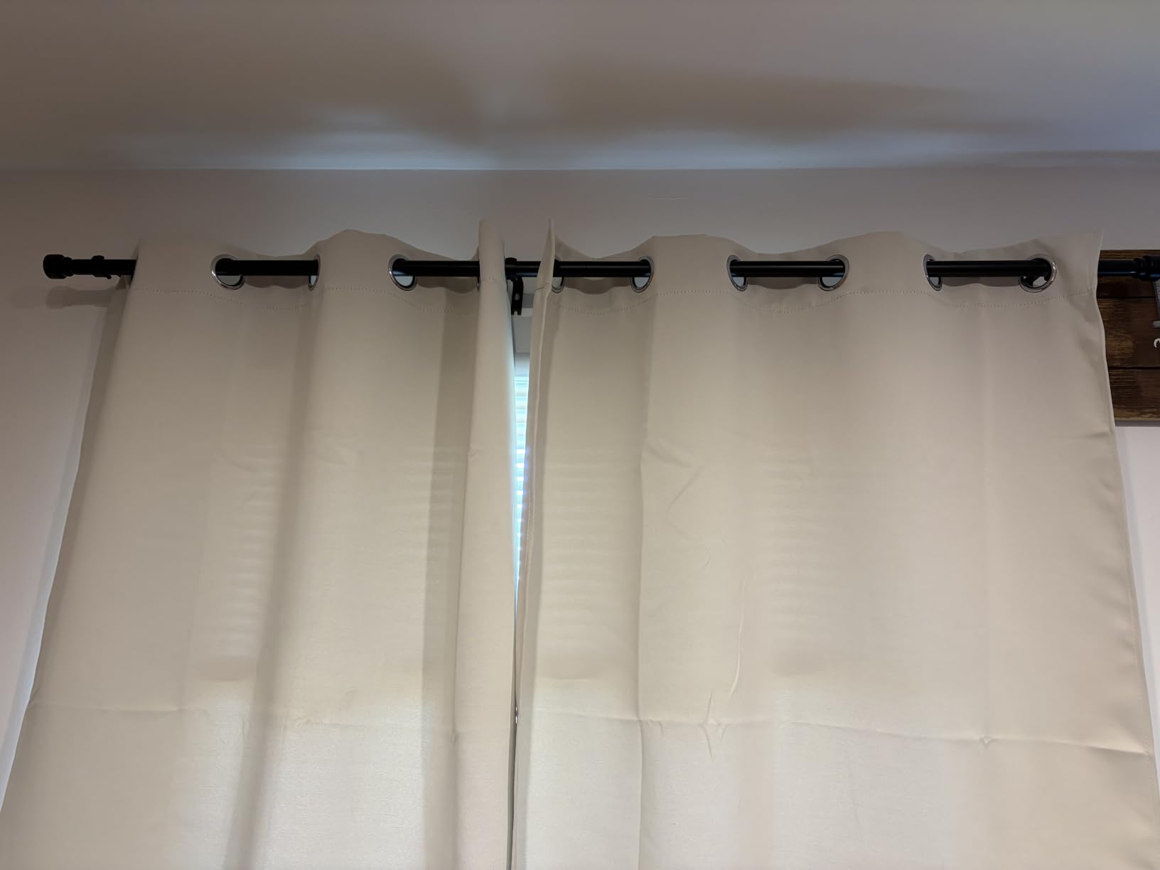 Lootkell Modern Black Curtain Rods Set, 48-84 Inches Adjustable, Heavy Duty 1 Inch Diameter, Decorative Finials, 2 Pack, for Windows, Outdoor, Farmhouse, Bedroom, Kitchen, Living Room customer photo 2