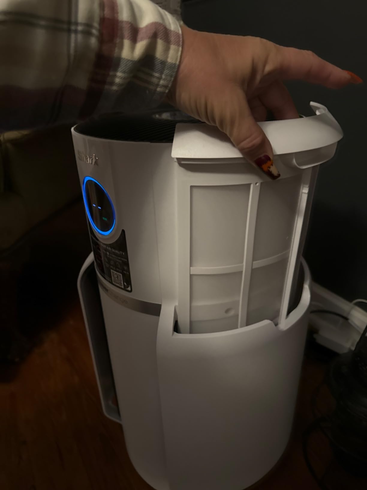 Shark Air Purifier for Home, NeverChange Compact Pro, for Bedroom, Nursery, Home Office, Dorm, HEPA-Exceeding Filter, HP072, Dove customer photo 1