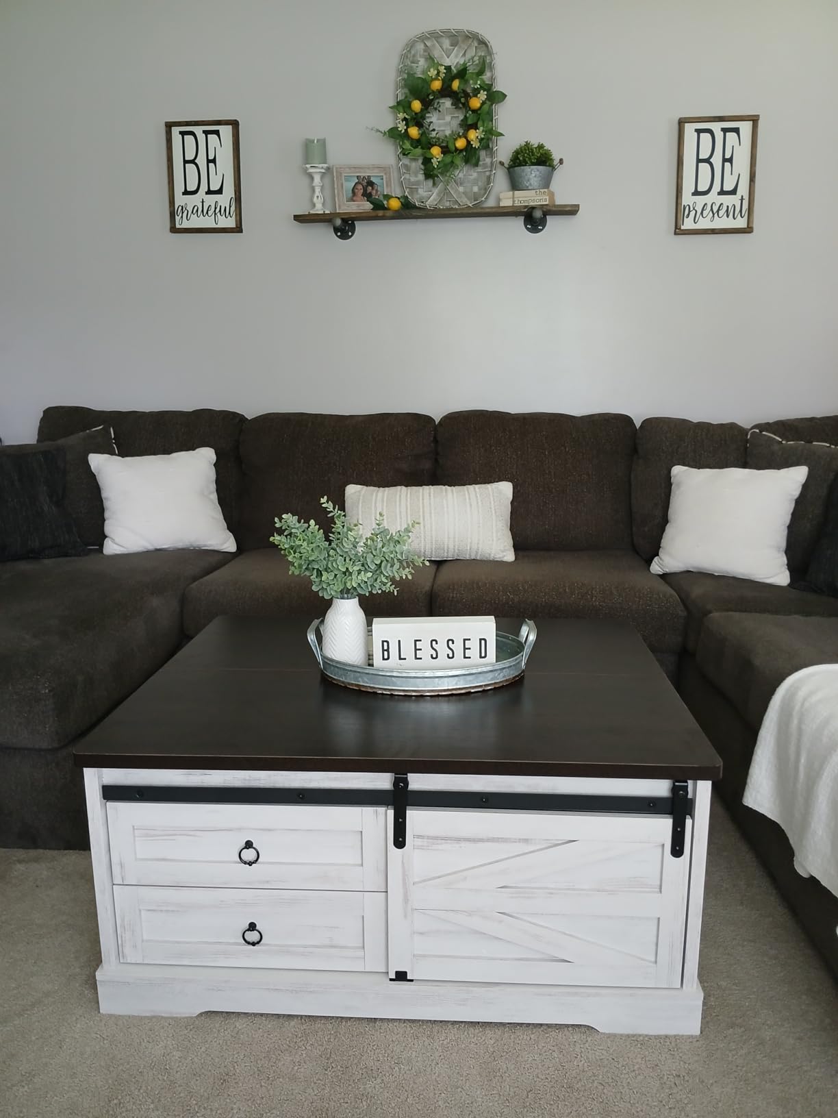 Itaar 39.4'' Lift Top Coffee Table with Storage, Farmhouse Coffee Tables for Living Room, Square Coffee Table with Large Hidden Compartment & 2 Drawers & Adjustable Shelves, Vintage White+Walnut customer photo 1