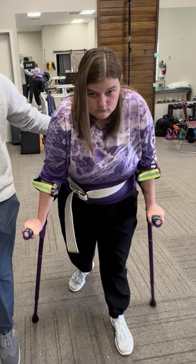 Forearm Crutches for Adults Have Elastic Crutches Padding for The Elbow+Hand Padding, Increases Walking Comfort customer photo 1