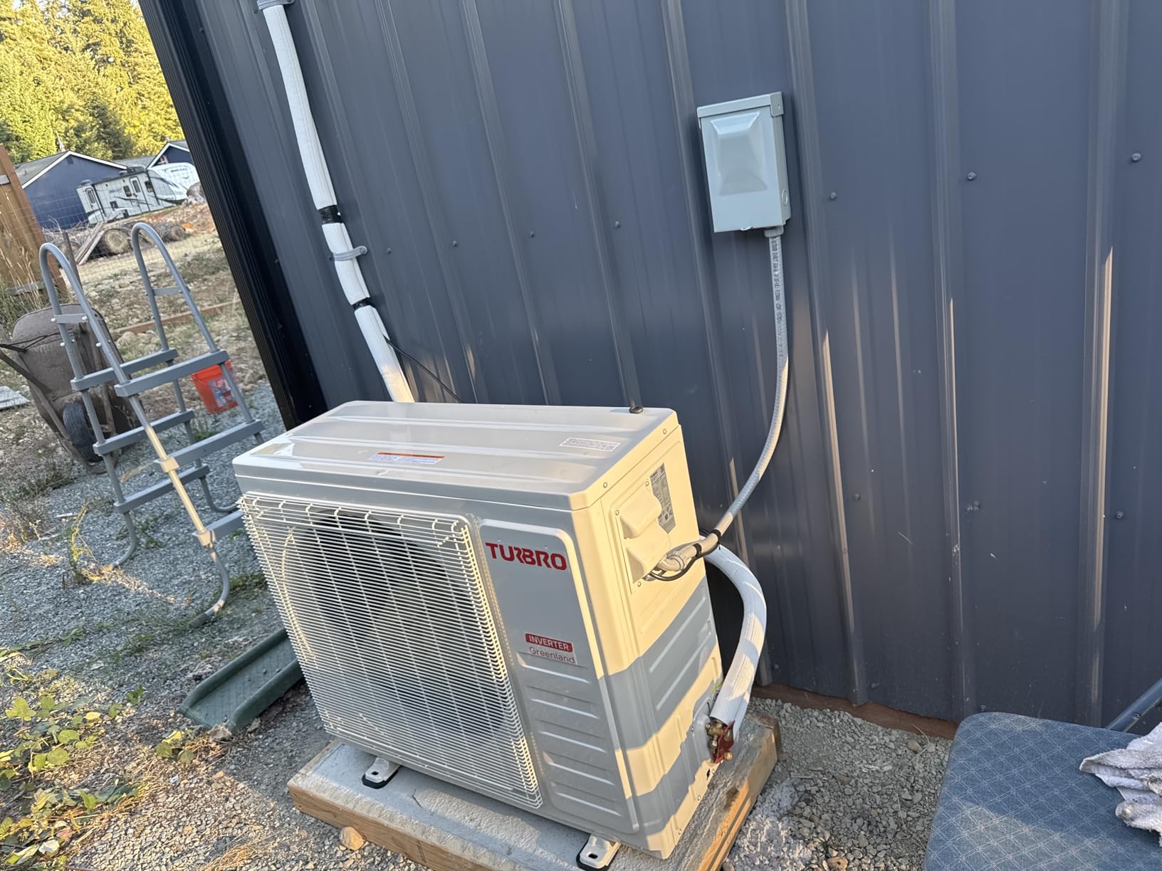 TURBRO 12,000 BTU Ductless Mini Split Inverter AC with Heat Pump, 22 SEER2, 115V, Energy Star, WiFi-Enabled, Cools up to 750 Sq.Ft, R454B, Greenland Series customer photo 1
