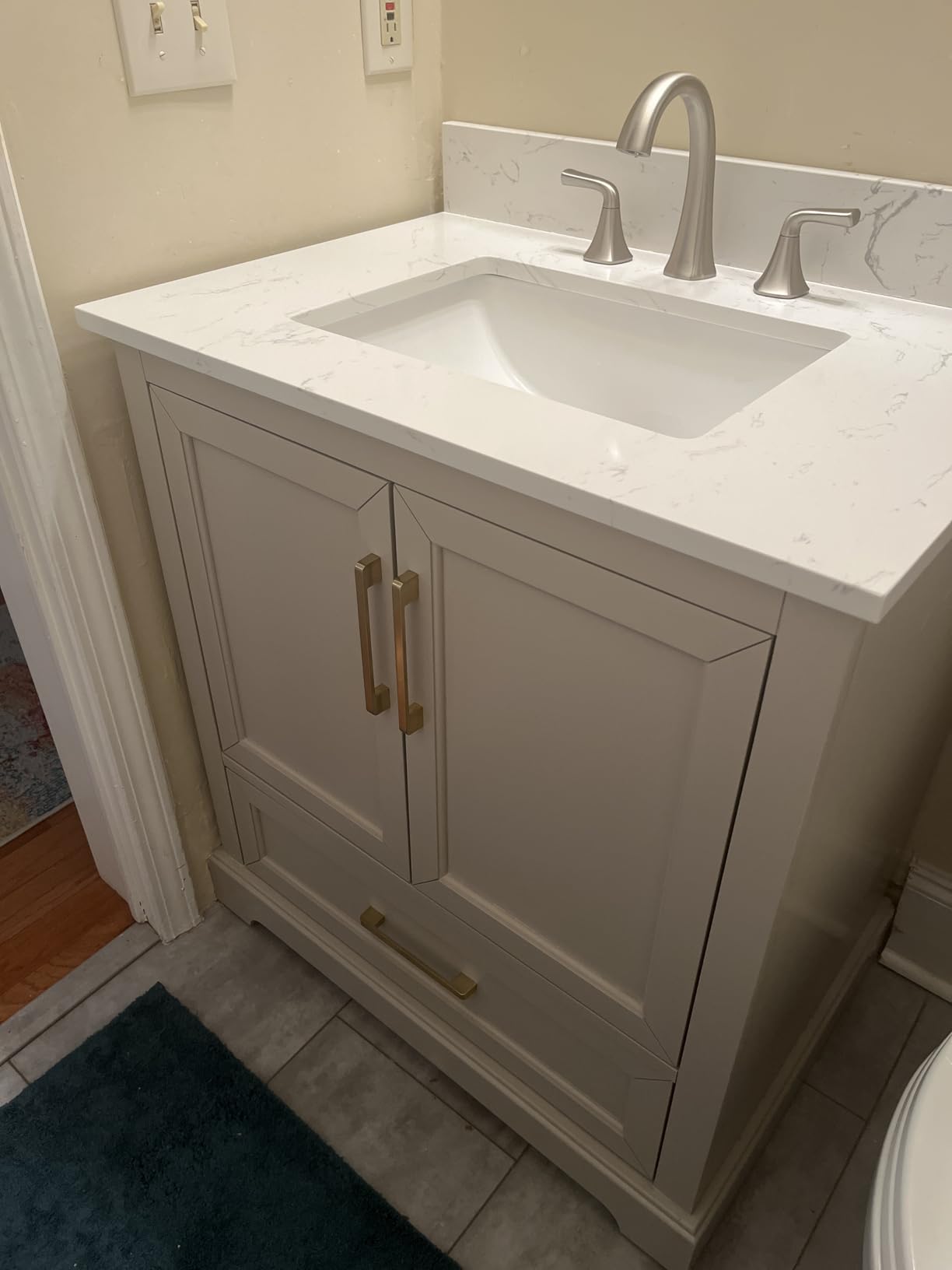 48 Inch Bathroom Vanity with Sink Combo, Solid Wood Frame with Stone Top & Backspalsh, Fully-Assembled with Soft-Closing Doors & 7 Drawers, Greige customer photo 2