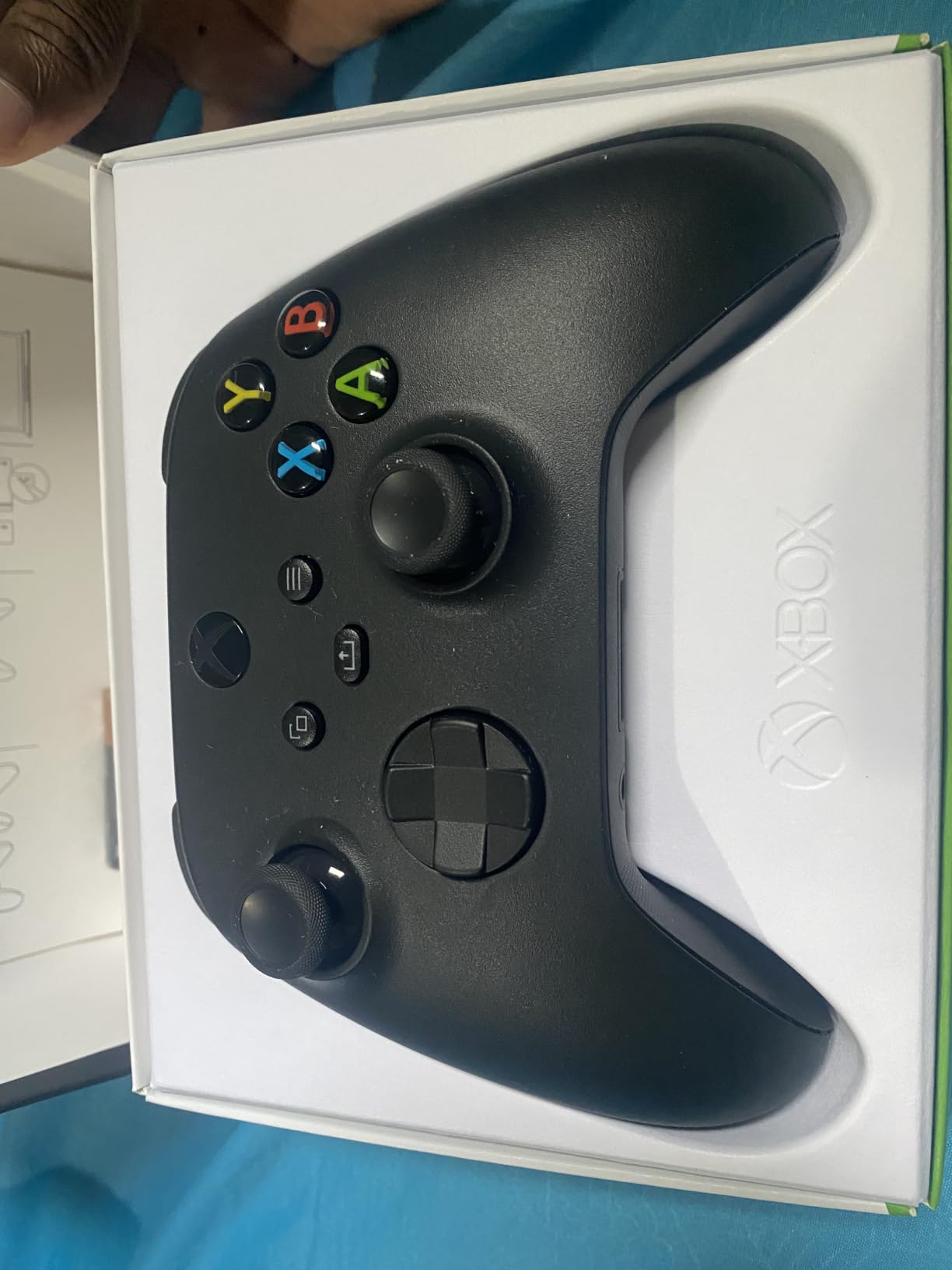 XBOX Wireless Gaming Controller | Carbon Black | Console, PC, & Cloud Devices | Textured Grip | Wireless, Bluetooth, USB-C Connectivity customer photo 1
