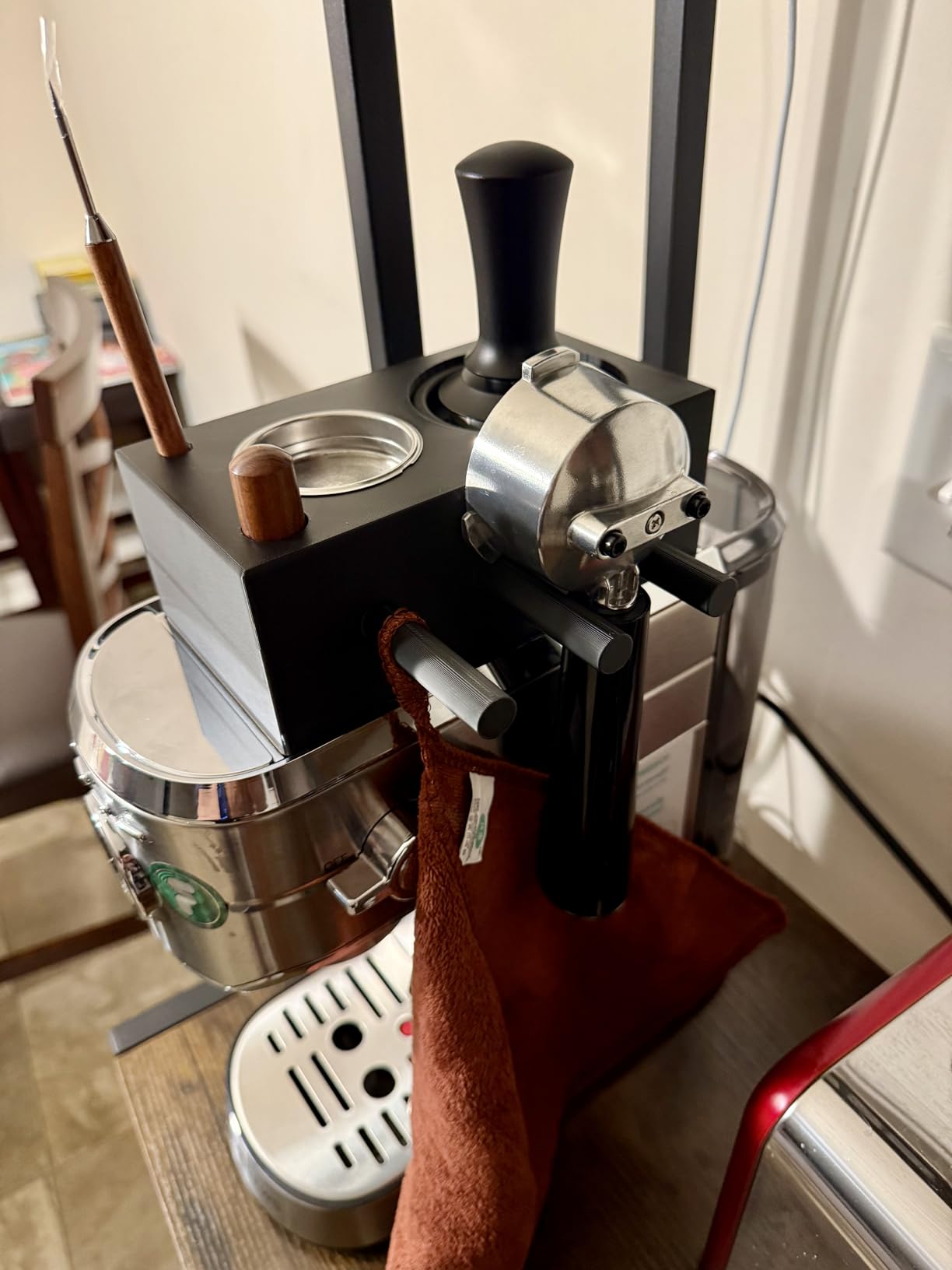 CASABREWS 5418 PRO Espresso Machine with Fast Heating System and Steam Wand | Brew Ready in 5 seconds, Brews 2+ milk drinks in a row, 20-Bar Pump, Built-in Pressure Gauge, Pro Steam Wand for Lattes customer photo 1