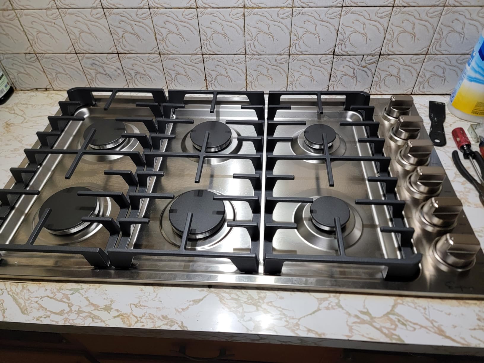 30 Inch Built-in Gas Cooktop with 5 Sealed SABAF Burners | Stainless Steel Surface, LPG/NG Convertible, Flame Failure Protection, Dishwasher Safe Grates customer photo 2