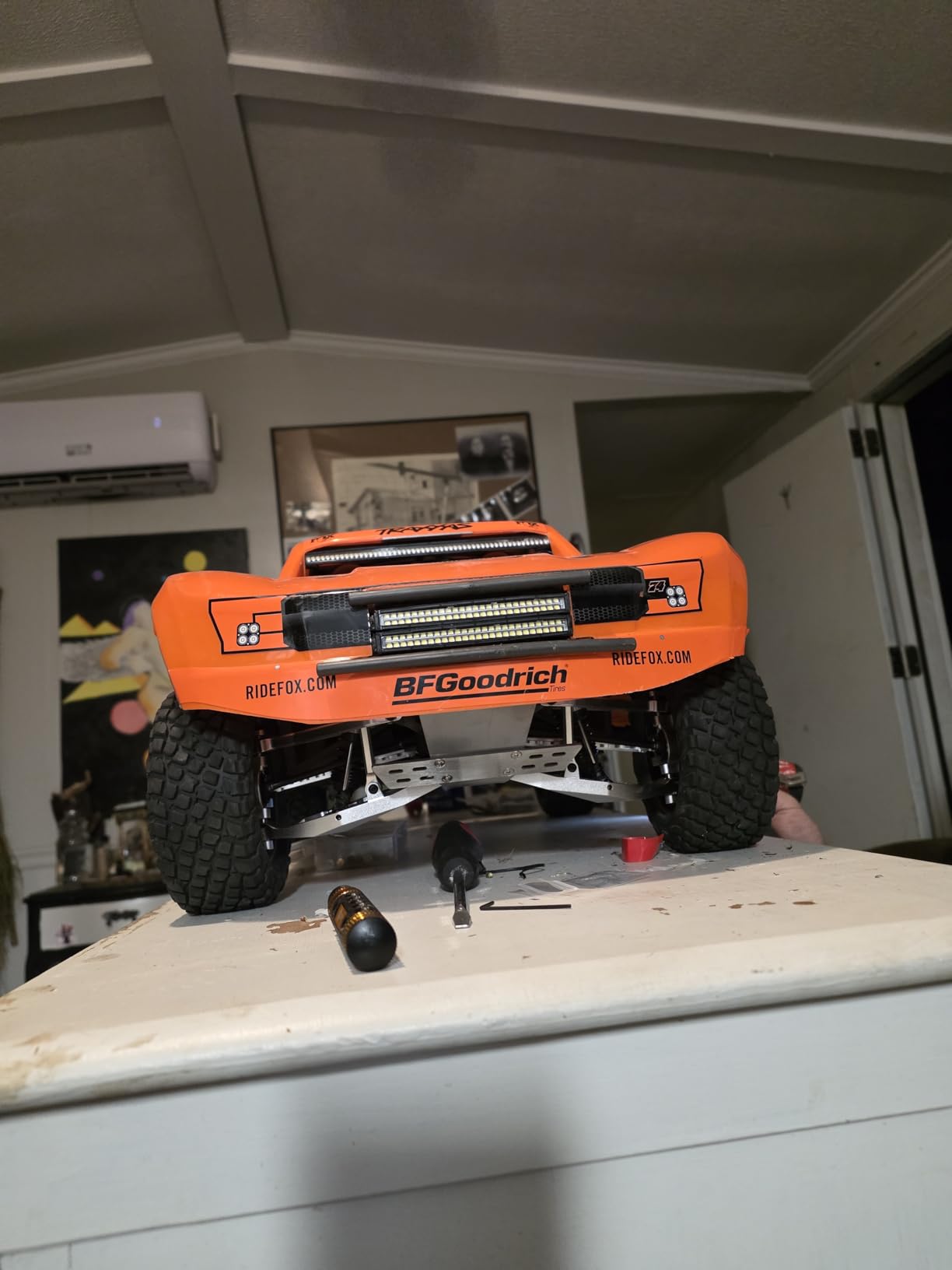 Traxxas Unlimited Desert Racer Fox Edition 1/10 4WD RTR customer photo 2