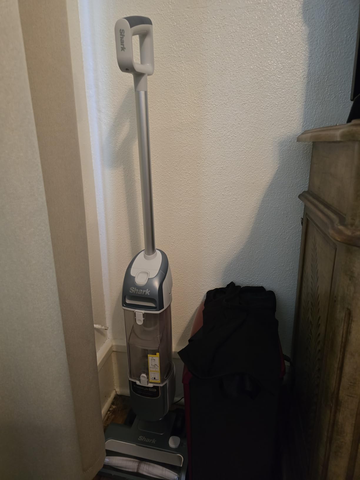 Shark Freestyle Max Cordless Upright Vacuum | Multi-Surface Cleaning, Lightweight, Easy Maintenance | Large Dust Cup, 2-Speed Brushroll, LED Headlights | Nordic Blue | SV2002 customer photo 2