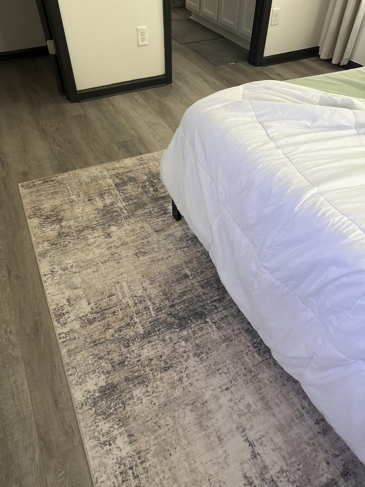 9x12 Area Rug for Living Room, Abstract Washable Non-Slip Large Rugs, Gold | Soft Neutral Carpet for Bedroom, Dining Room, Home Office Nursery Indoor, Stain Resistant, Low Pile, Foldable Modern Rug customer photo 2