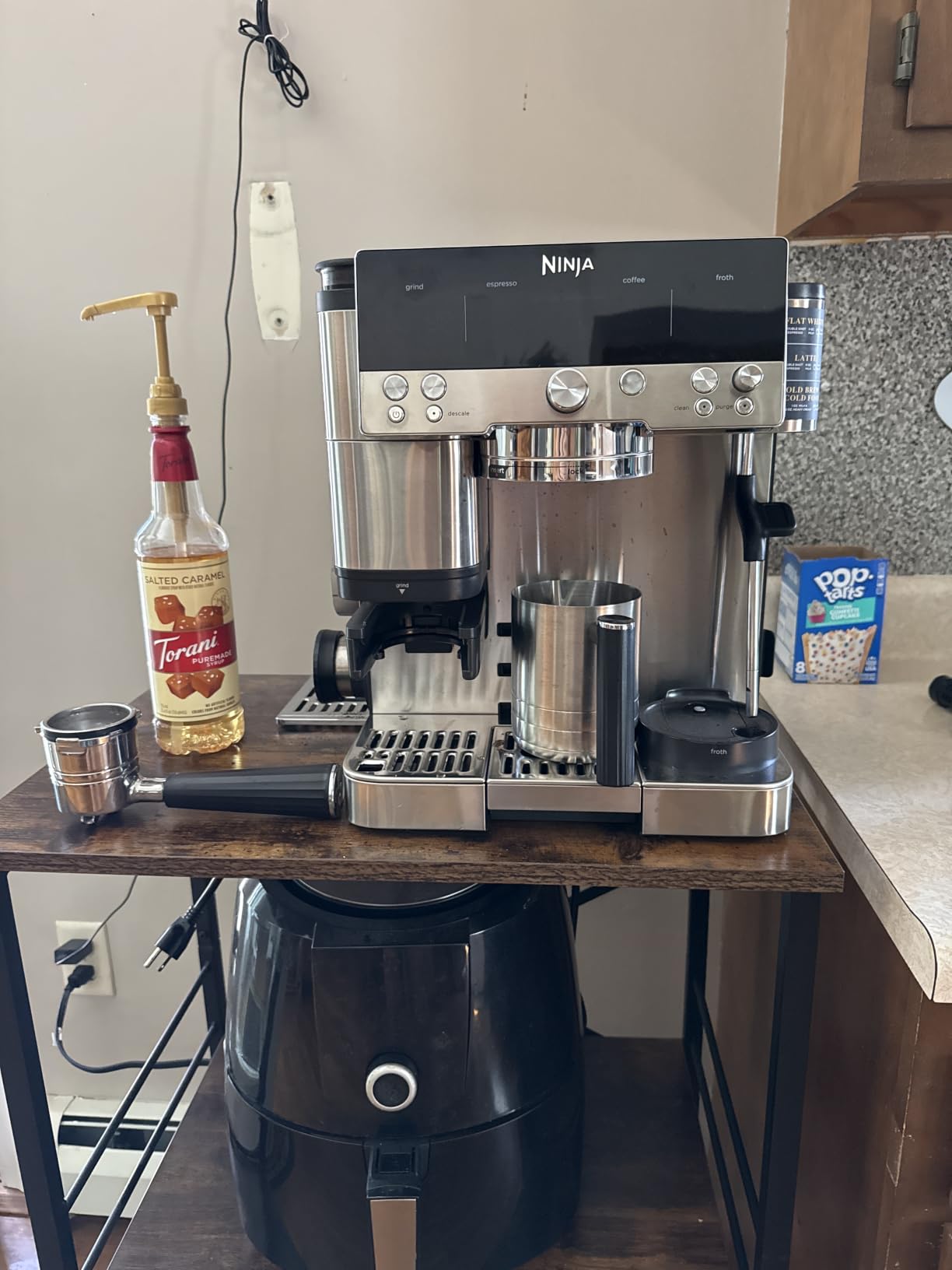Ninja Luxe Cafe Premier 3-in-1 Espresso Machine, Drip Coffee, & Rapid Cold Brew | Built-in Coffee Grinder, Hands-Free Milk Frother, Assisted Tamper for Cappuccinos & Lattes | Cyberspace | ES601CY customer photo 1