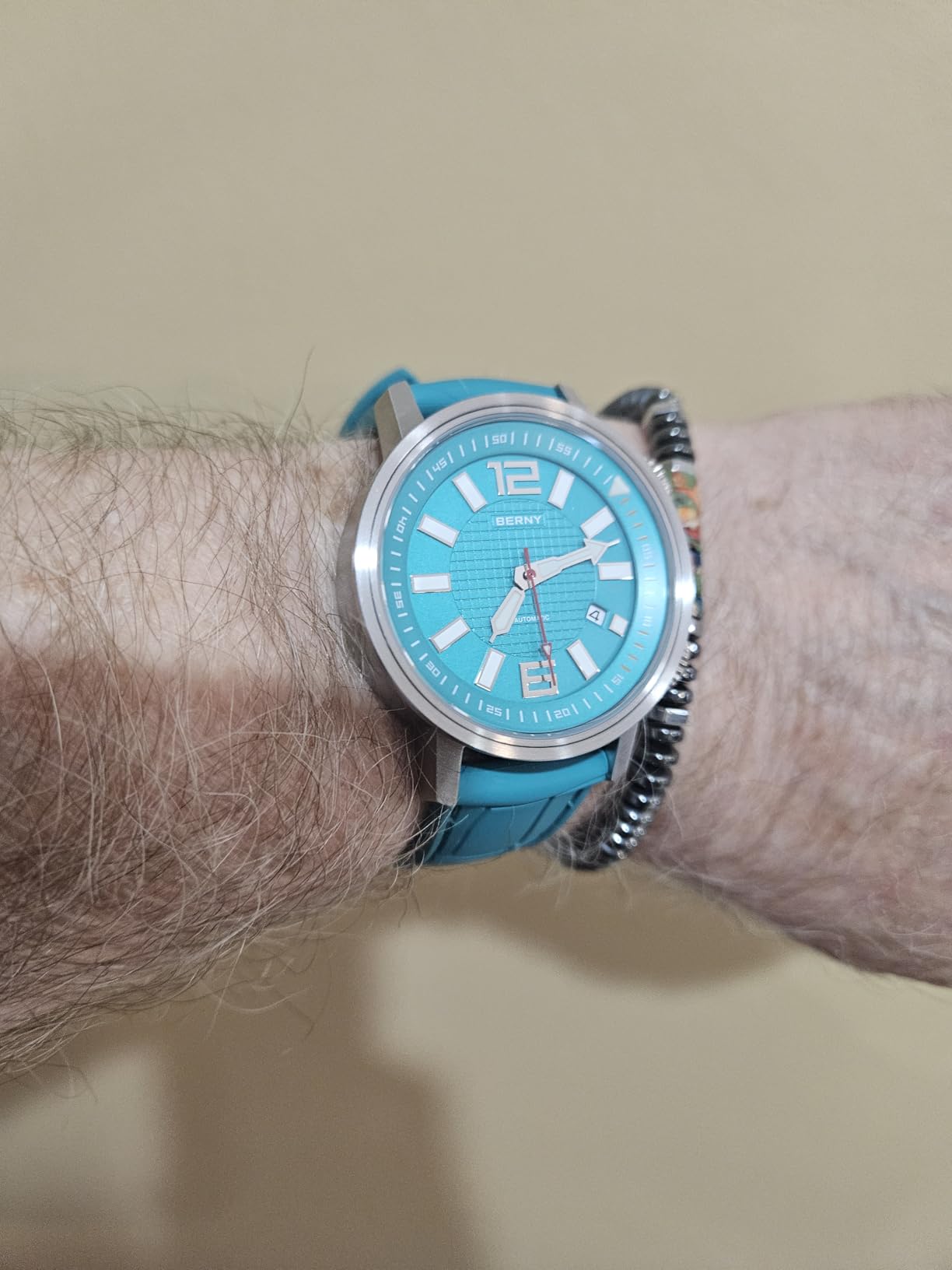 BERNY Men's Automatic Dive Watch, 20ATM Waterproof, Sapphire Lens | Screw-in Crown, Scratch-Resistant Sapphire, Miyota 8205 Mechanical Movement, Super Luminous, Silicone Band customer photo 2