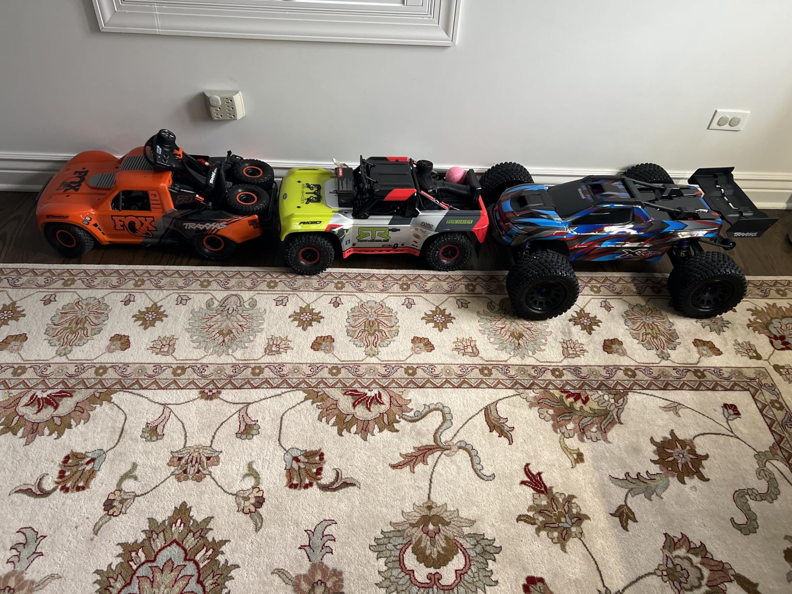 Traxxas XRT Ultimate Blue 4X4 VXL 8s 1/8 RTR Extreme Terrain Truck customer photo 2