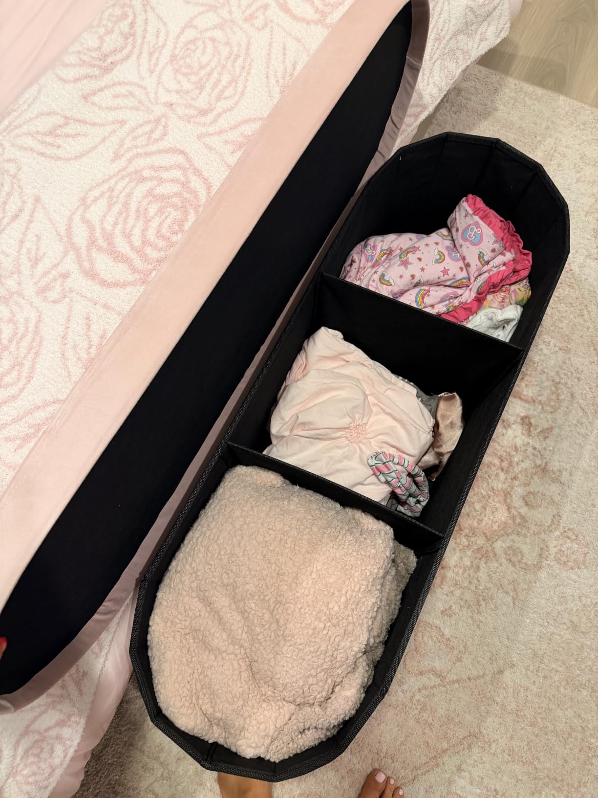 SONGMICS Mazie Collection - Folding Ottoman with Storage, Oval Storage Ottoman Bench, for Living Room, Bedroom, Velvet Fabric, 15 x 43 x 15 Inches, Cream White ULSF297LH01 customer photo 2