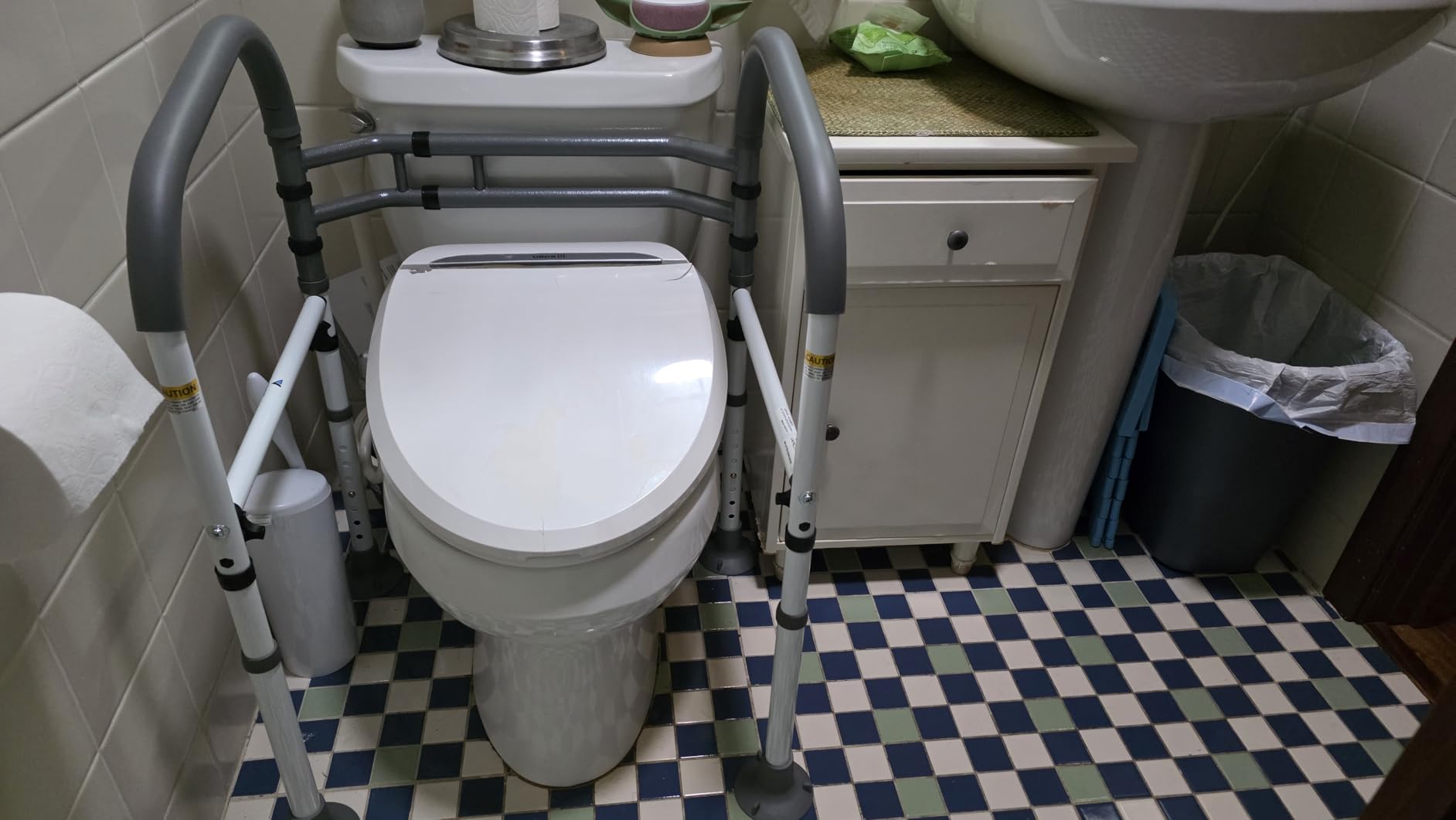 Vaunn Medical Adjustable Toilet Safety Rail for Seniors, Foldable Toilet Safety Frame for Elderly Adults, Bathroom Grab Bar Handle, Toilet Handle for Elderly & Disabled, Free-Standing (Gray) customer photo 2