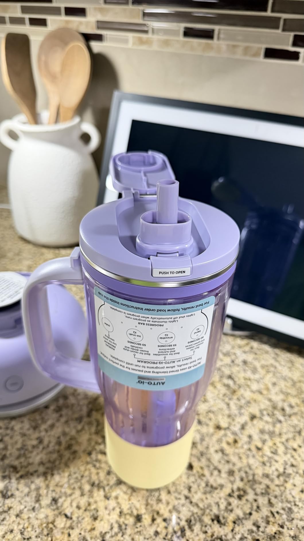 Ninja Blendboss Personal Blender for Smoothies & Frozen Drinks | 26oz Travel Tumbler with LeakProof Lid, Chug Spout & Detachable Straw | Auto-iQ Technology | Watermelon Bubble Gum | DB351GN customer photo 2