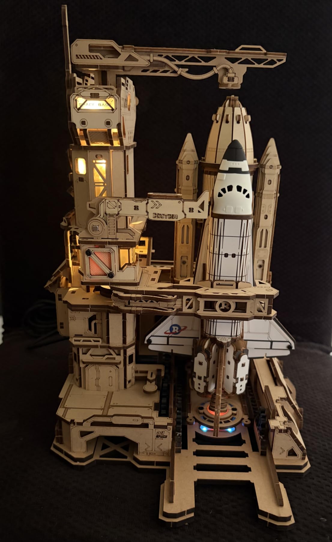 ROBOTIME 3D Space Shuttle Wooden Puzzle for Adults, Dynamic Rocket Launch Model Building Kits with Lights, AS Home Desktop Decoration for Men Gifts (446 Pieces,8 Hours Finished) customer photo 1