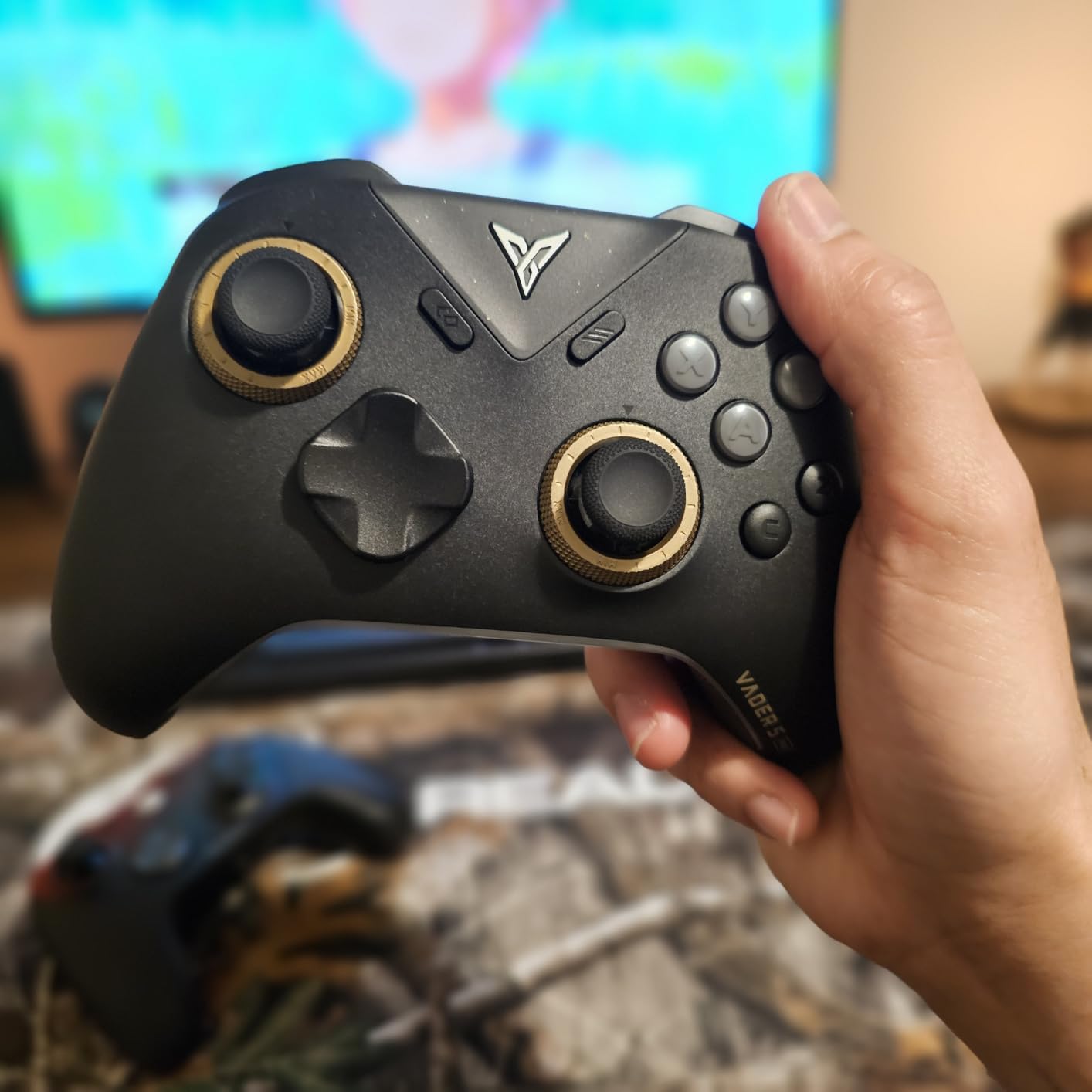 FLYDIGI Vader 5 Pro PC Controller, FORCEFLEX Joysticks, 3ms Low Latency | FORCESWITCH Triggers, 8 Remappable Buttons, Triggers & Grips 4-Motor Vibration, 1000mAh Battery, 3 Connection Methods customer photo 2