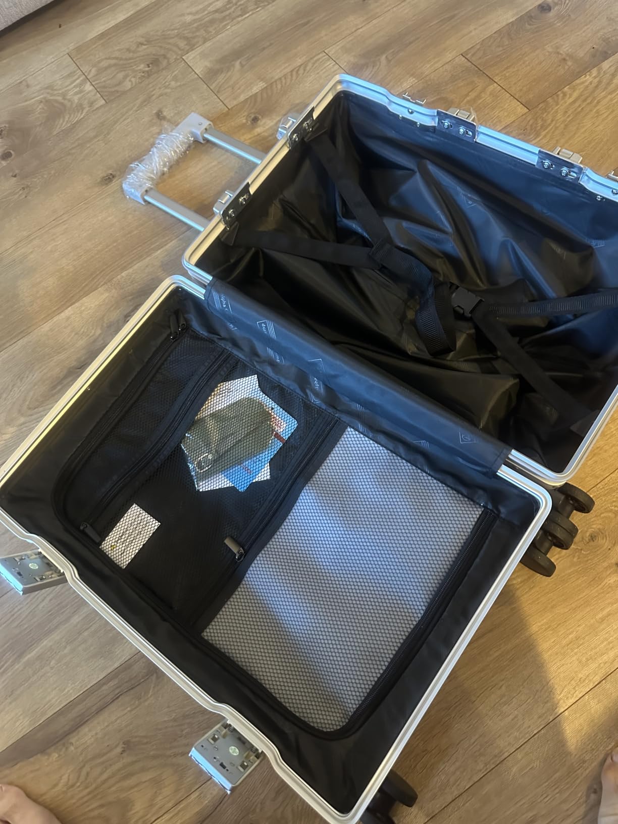 ALPHA CAMP 3 Piece Luggage Sets With Layer Dual Aluminum Frame, USB Charging Port customer photo 1