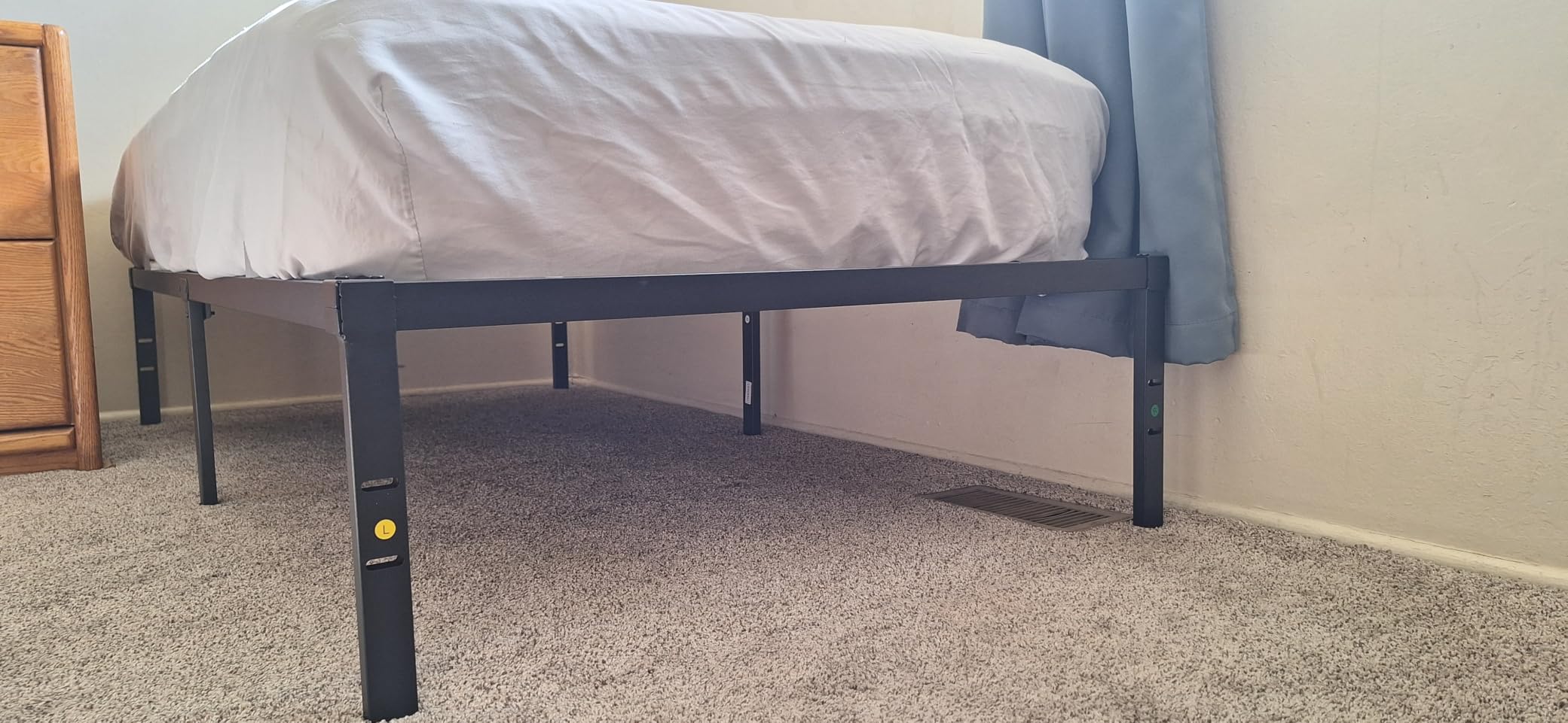 VASAGLE Queen Metal Bed Frame 14 Inches Tall, 1100 lb Weight Capacity, No Box Spring Needed, with Under-Bed Storage, Easy Setup, Heavy-Duty Platform Bed, Mattress Retainers, Matte Black URMB651BD02S customer photo 1