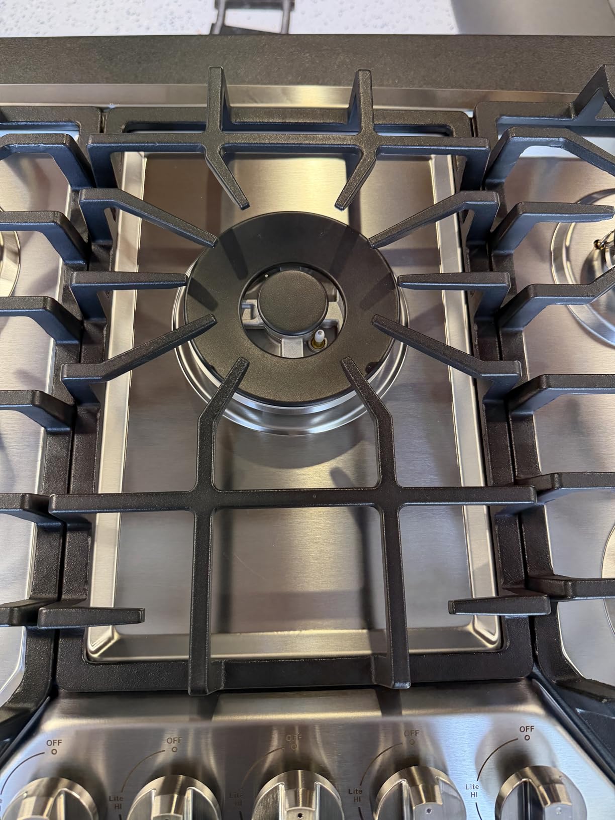 30 inch Gas Cooktop with 5 Italy SABAF Powerful Burners. Max 48,300 BTU/hr Built-in Gas Stove top of 304 Stainless steel, NG/LPG Convertible, ETL customer photo 2