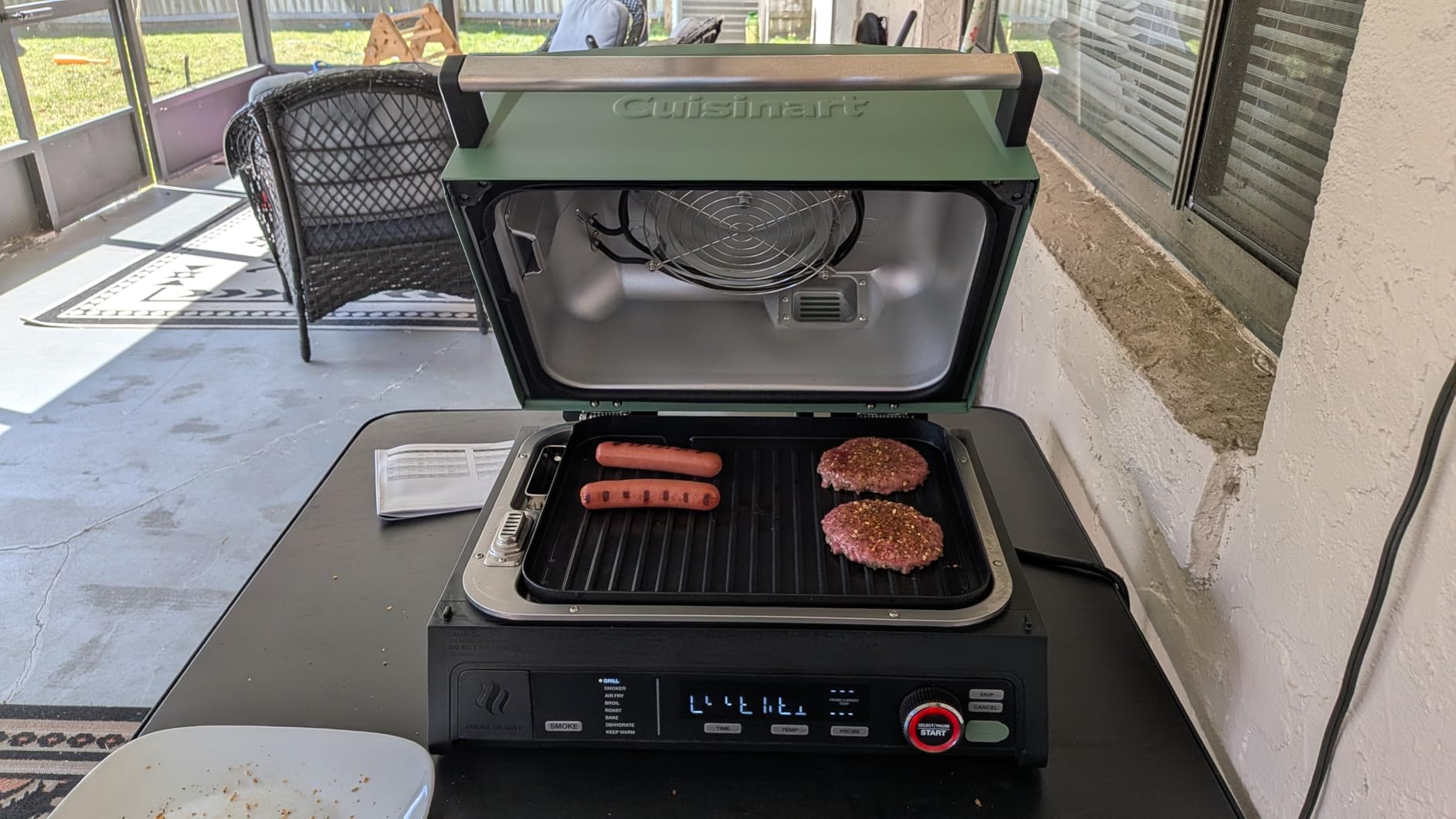 Cuisinart FlavorBoost 8-in-1 Outdoor Electric BBQ Grill & Portable Smoker, Air Fryer Grill Combo with Smart Probe, Smoke Drawer, 154 sq. in., CEG-1302 customer photo 1