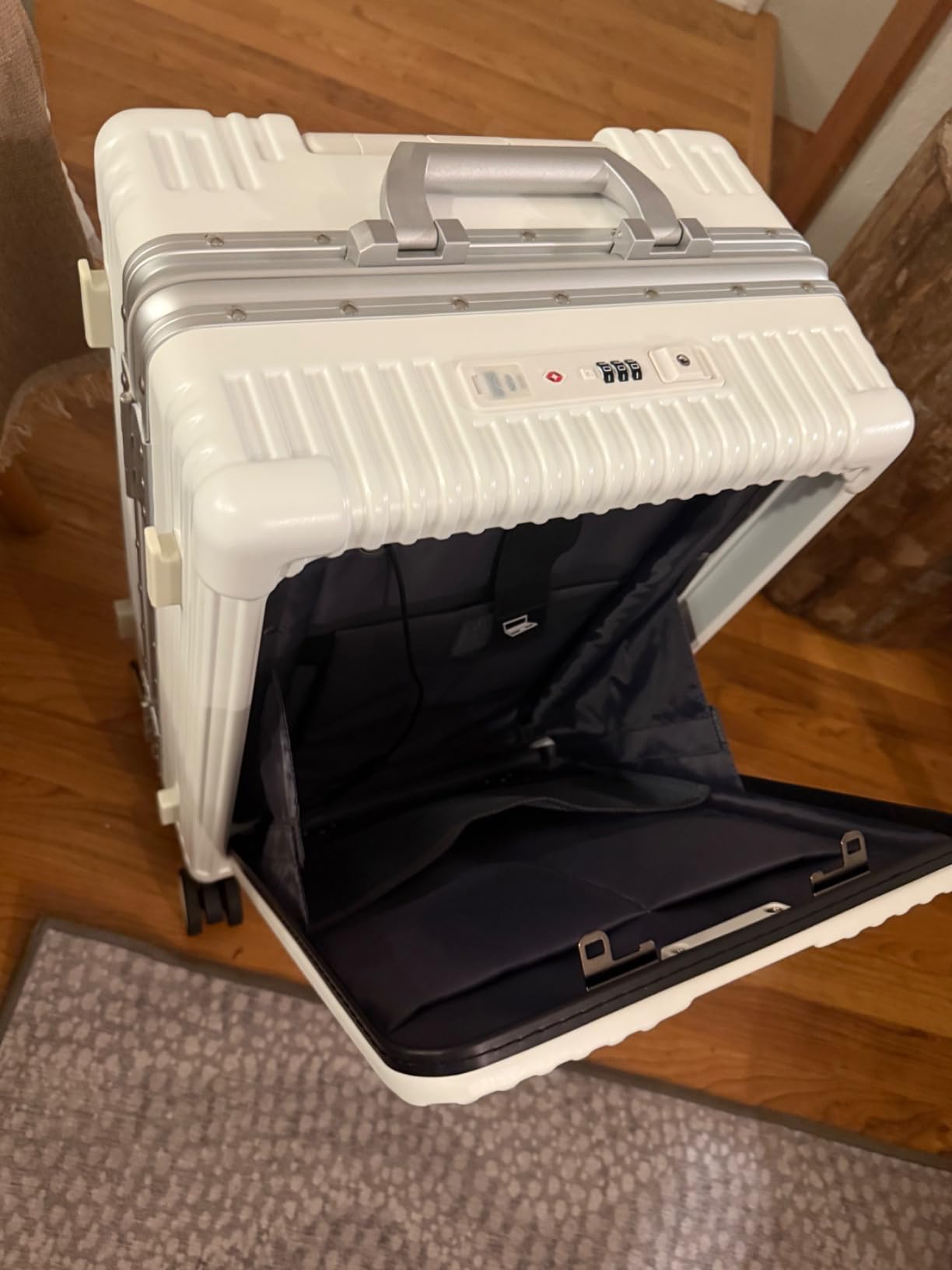 PC Hardside Carry On Luggage with USB Port and Cup Holder customer photo 2