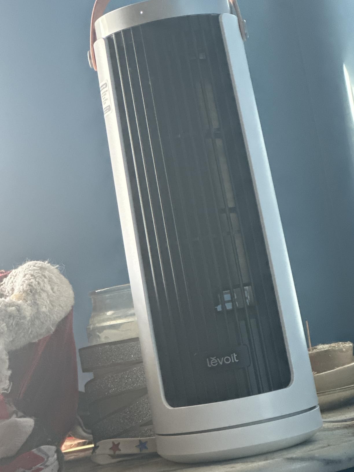 LEVOIT Tower Fan for Bedroom, 20dB Quiet Desk Fan with 23ft/s, Portable & Easy to Carry, 3-Angle & 5-Speed Mini Oscillating Fan, DC Motor, Bladeless, Remoter, 12H Timer, for Home, Room, Office, White customer photo 2