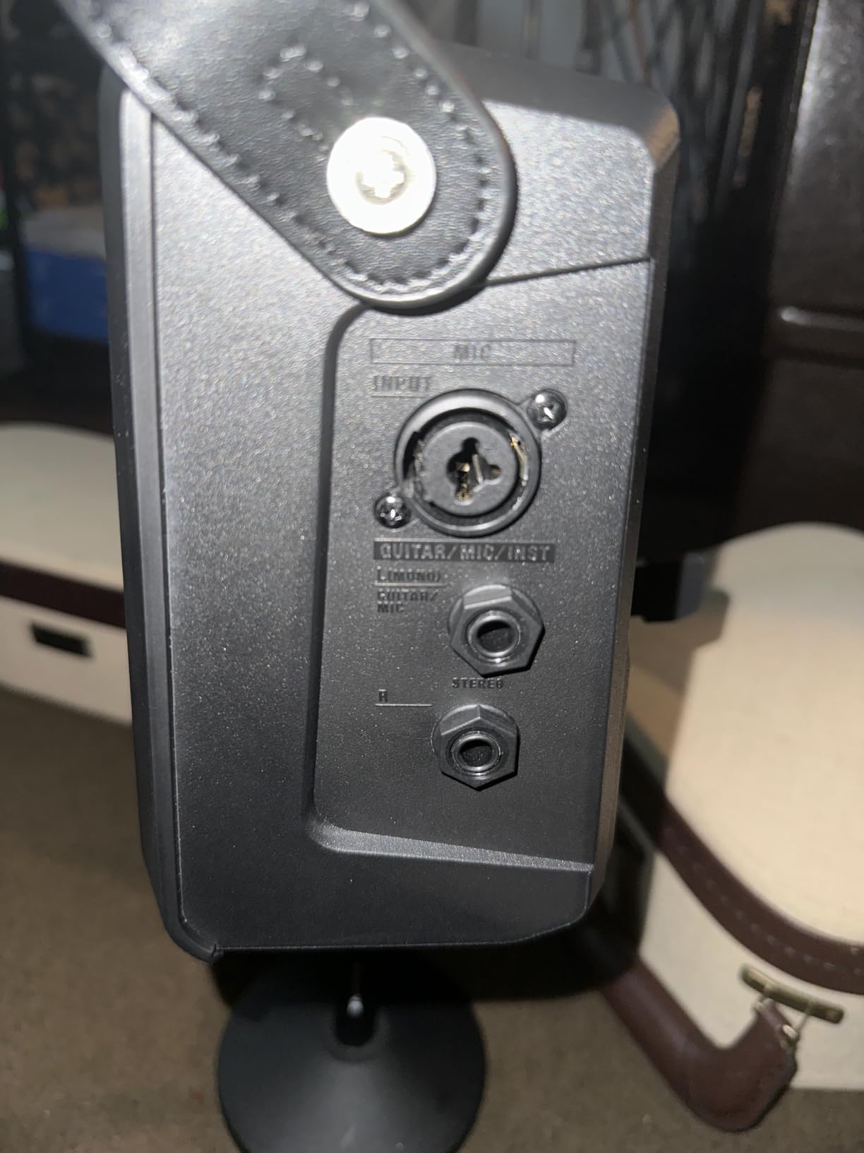 Roland Cube Street Mini Ultra-Compact Battery-Powered Amplifier for Mics, Instruments and Audio Devices, 10W customer photo 2