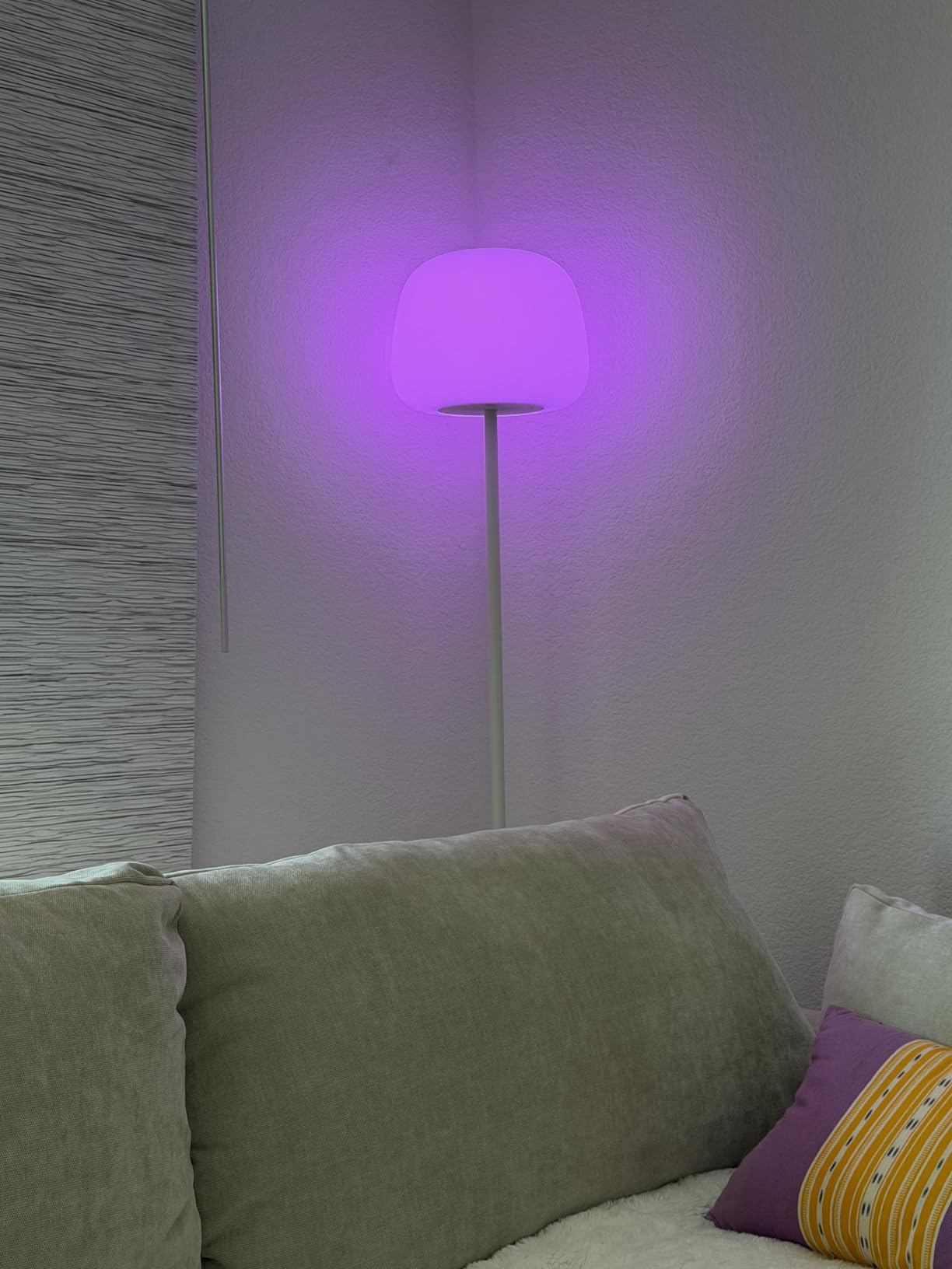 Govee Lantern Floor Lamp, Halo Gradient RGBIC Smart Corner Lamp with LuminBlend+, 1000K-10000K, Matter Compatible, 100+ Scene Modes, Music Sync, 1400lm, Modern Floor Lamps for Living Room, White customer photo 2