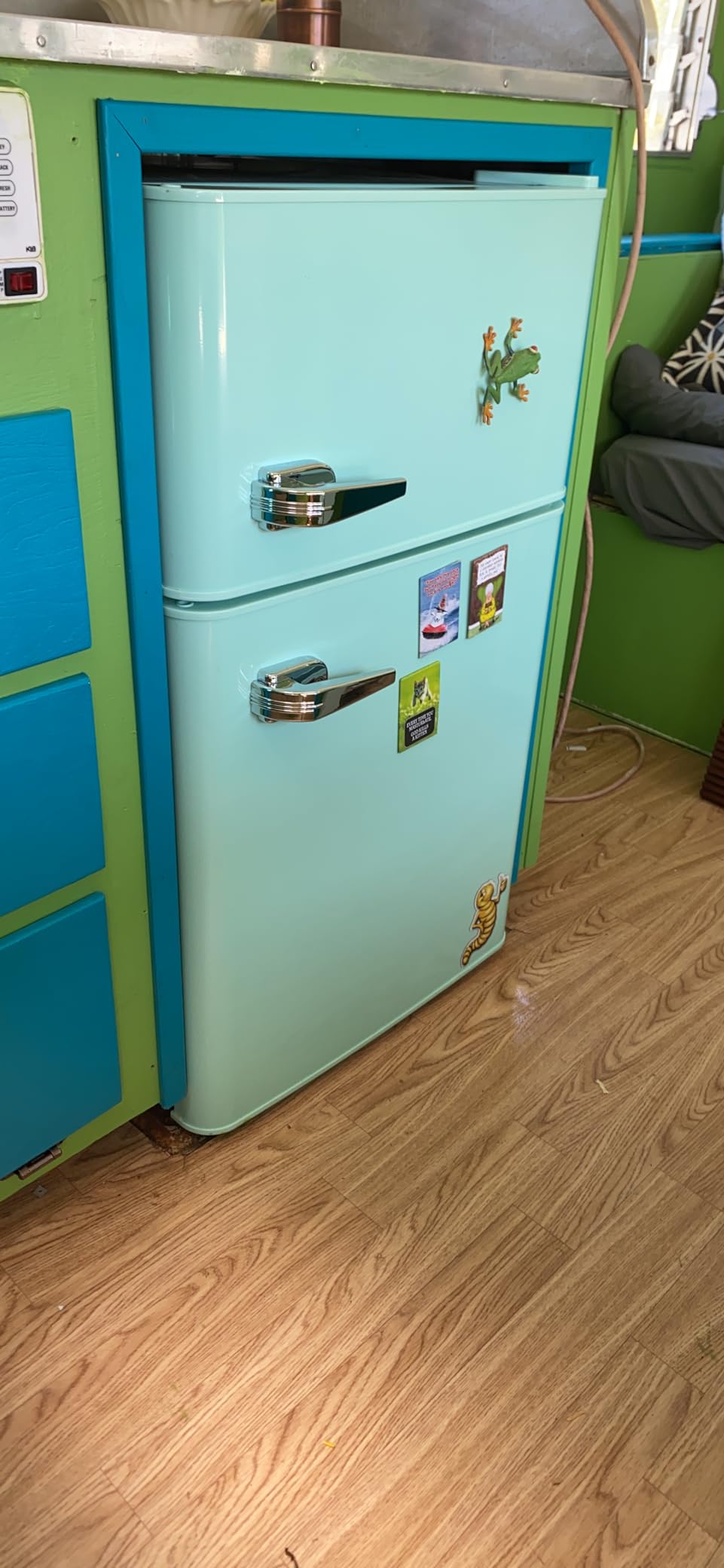 17.5 Cu Ft French Door Refrigerator, Bottom Freezer with Built-In Automatic Ice Maker, Fast Cooling & Multi-Air Flow, Inverter Compressor, Stainless Steel VCM, LED Touch Display, Silver customer photo 1