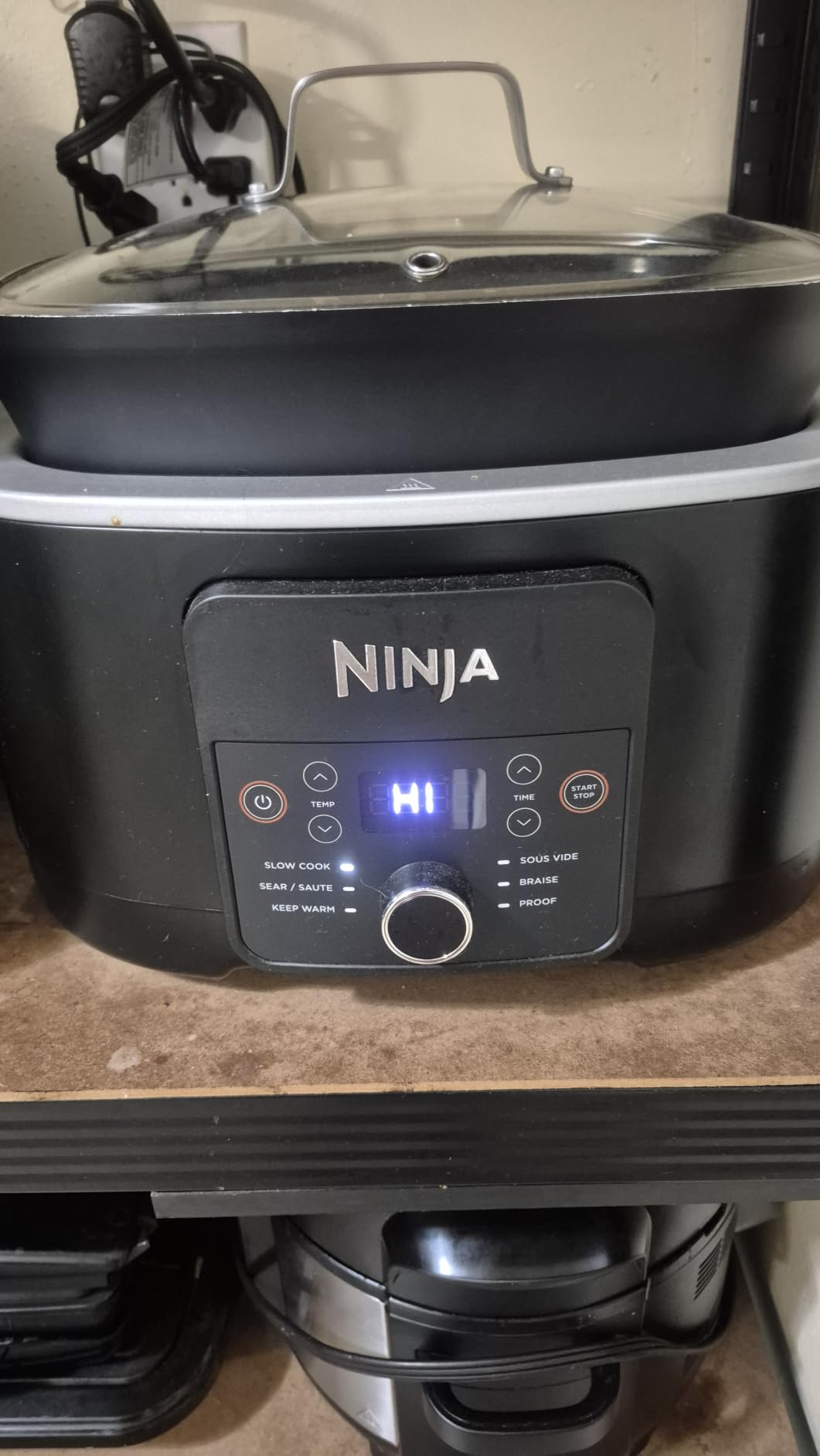 Ninja MC2001 PossibleCooker PRO Plus, 8.5-QT Multicoooker, 9 Functions, Slow Cook, Sear, Saute, Proof, Pasta/Rice, Replace 16 Kitchen Tools, Oven-Safe Ceramic Pot, 1400-Watt, Blue (2026 Release) customer photo 1