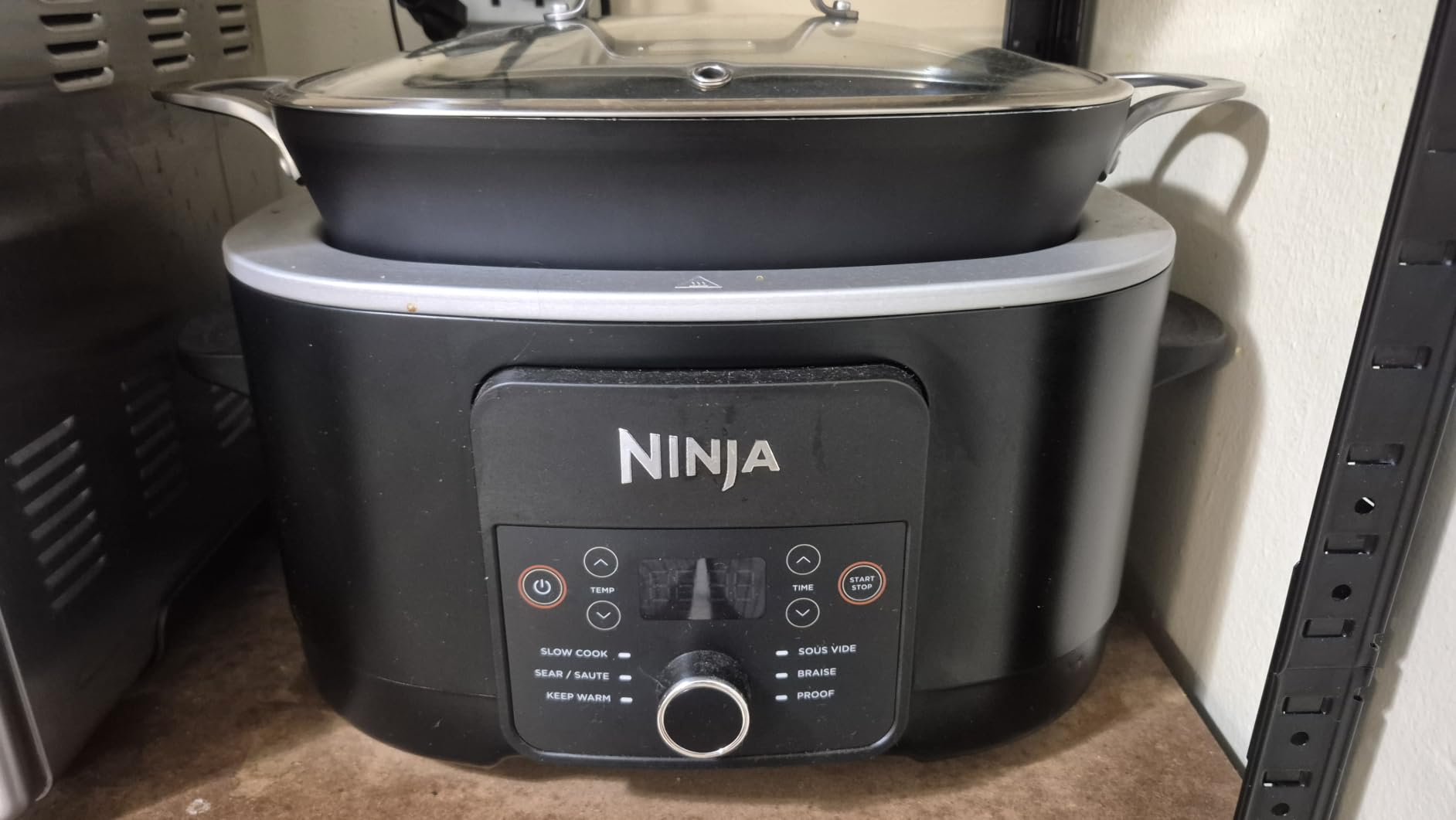 Ninja MC2001 PossibleCooker PRO Plus, 8.5-QT Multicoooker, 9 Functions, Slow Cook, Sear, Saute, Proof, Pasta/Rice, Replace 16 Kitchen Tools, Oven-Safe Ceramic Pot, 1400-Watt, Blue (2026 Release) customer photo 2