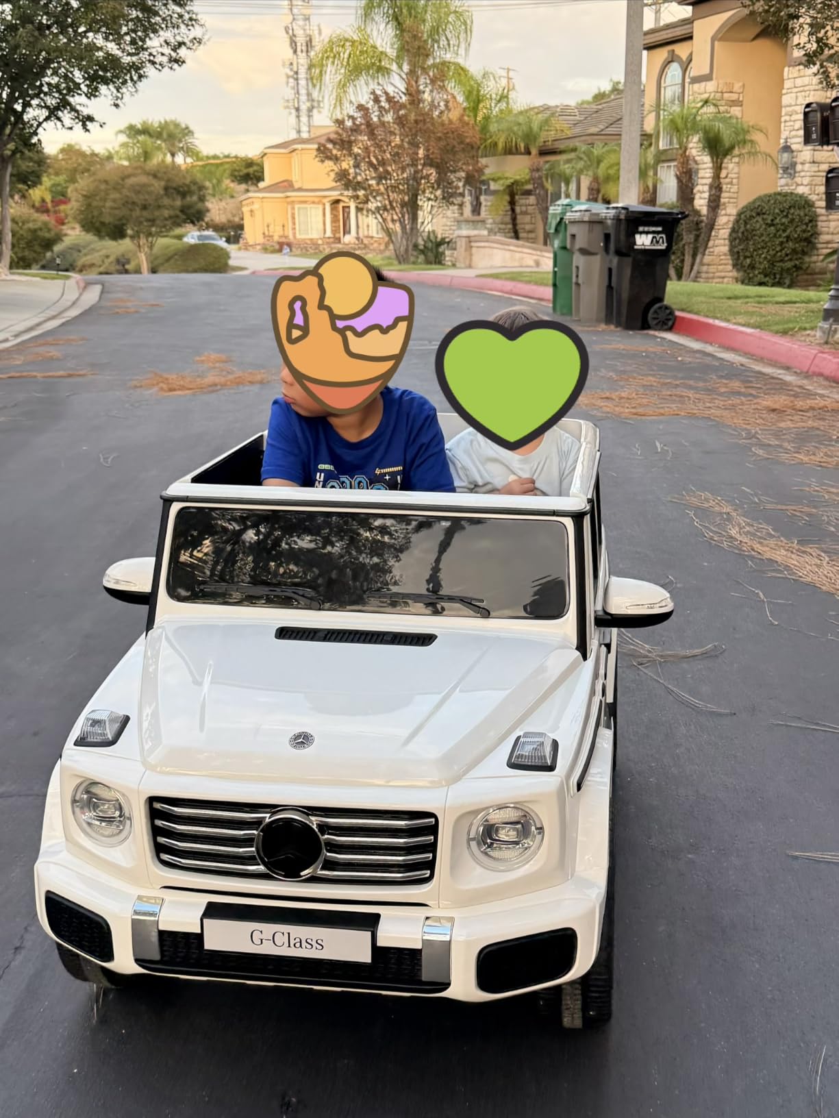ELEMARA 2 Seater 24v Ride on Toys for Big Kids, Mercedes Benz G-Class G500 Kids Car, Toddler Electric Car w/Remote Control, Electric Vehicle to Drive, Bluetooth, Music & Horn, Low Battery Prompt, White customer photo 2
