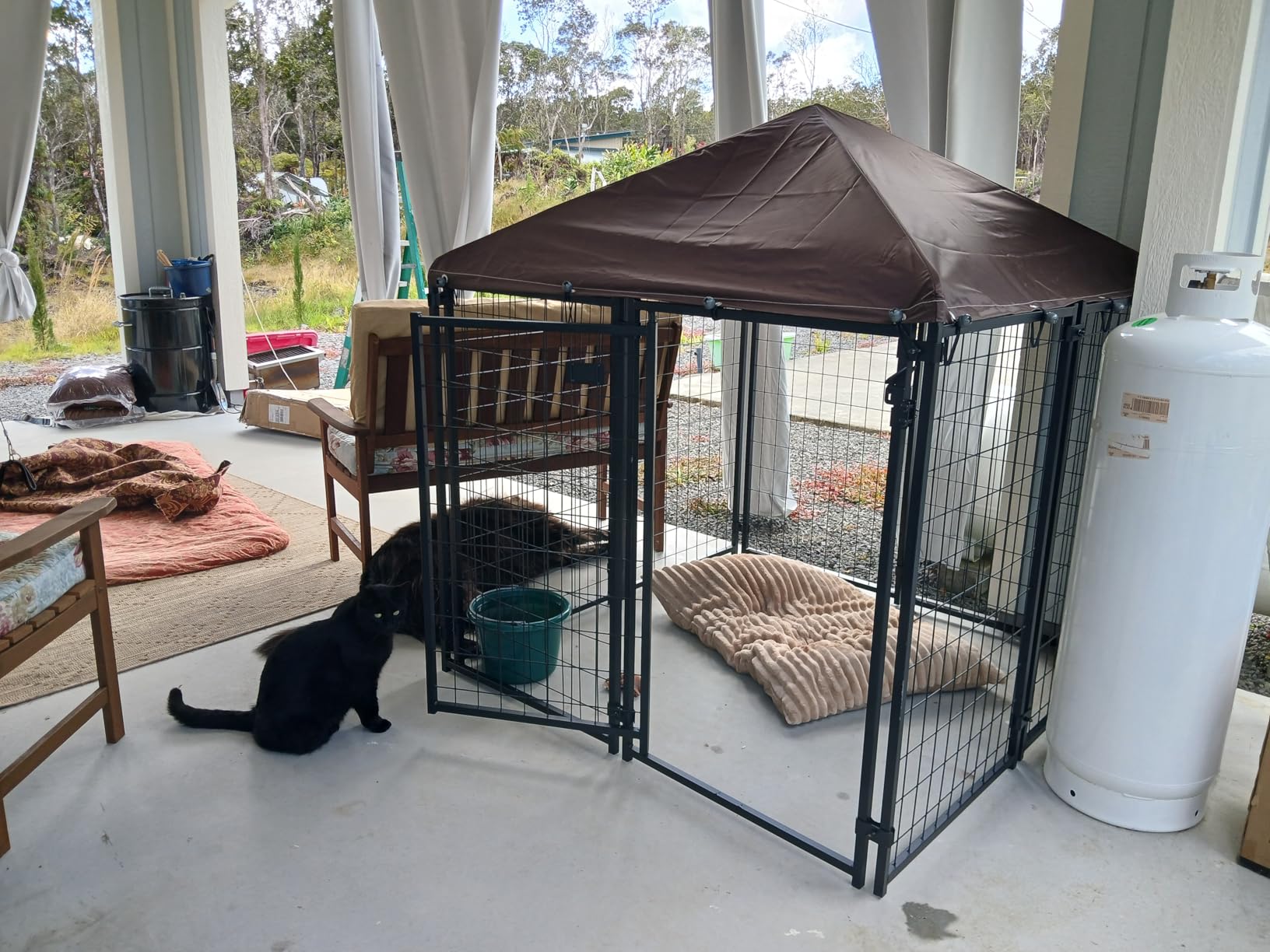 PawHut 4.7' x 4.7' x 5.1' Outdoor Dog Kennel Outside Run S&M Breeds Silver | Welded Wire Dog Kennel, Waterproof & UV Resistant Cover, for Chickens, Ducks customer photo 1