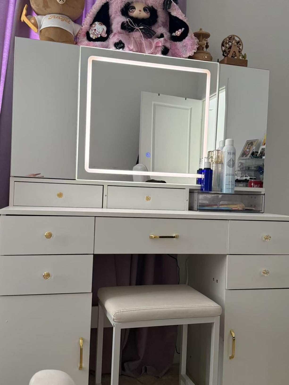 COMHOMA Vanity Desk with 3 Way Mirror and Lights, Large Makeup Vanity Table Set with Charging Station, 3 Lighting Modes & 360° View Mirror, 7 Drawers Dressing Table for Women Girls Bedroom, White customer photo 1