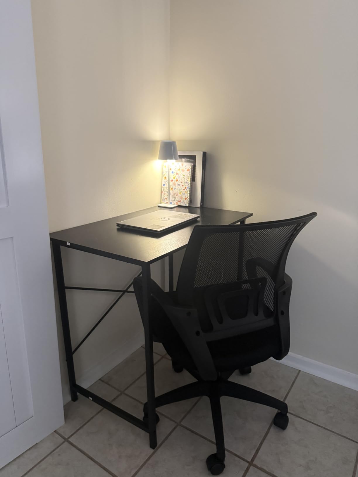 DUMOS 32 Inch Small Computer Desk for Home Office, Gaming Writing Desks for Bedroom Modern Study Work Table Simple Style Workstation with Reinforcement Structure, Black customer photo 2