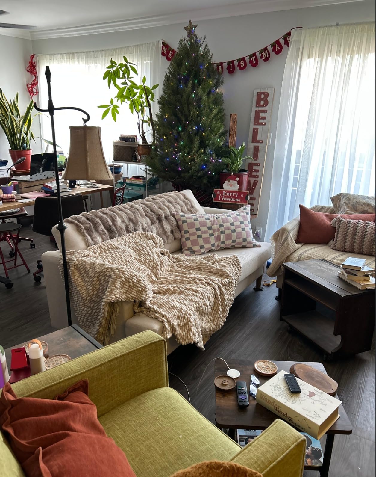 Busaurus 3 Seater Sofa Couch with Deep Seats, 89