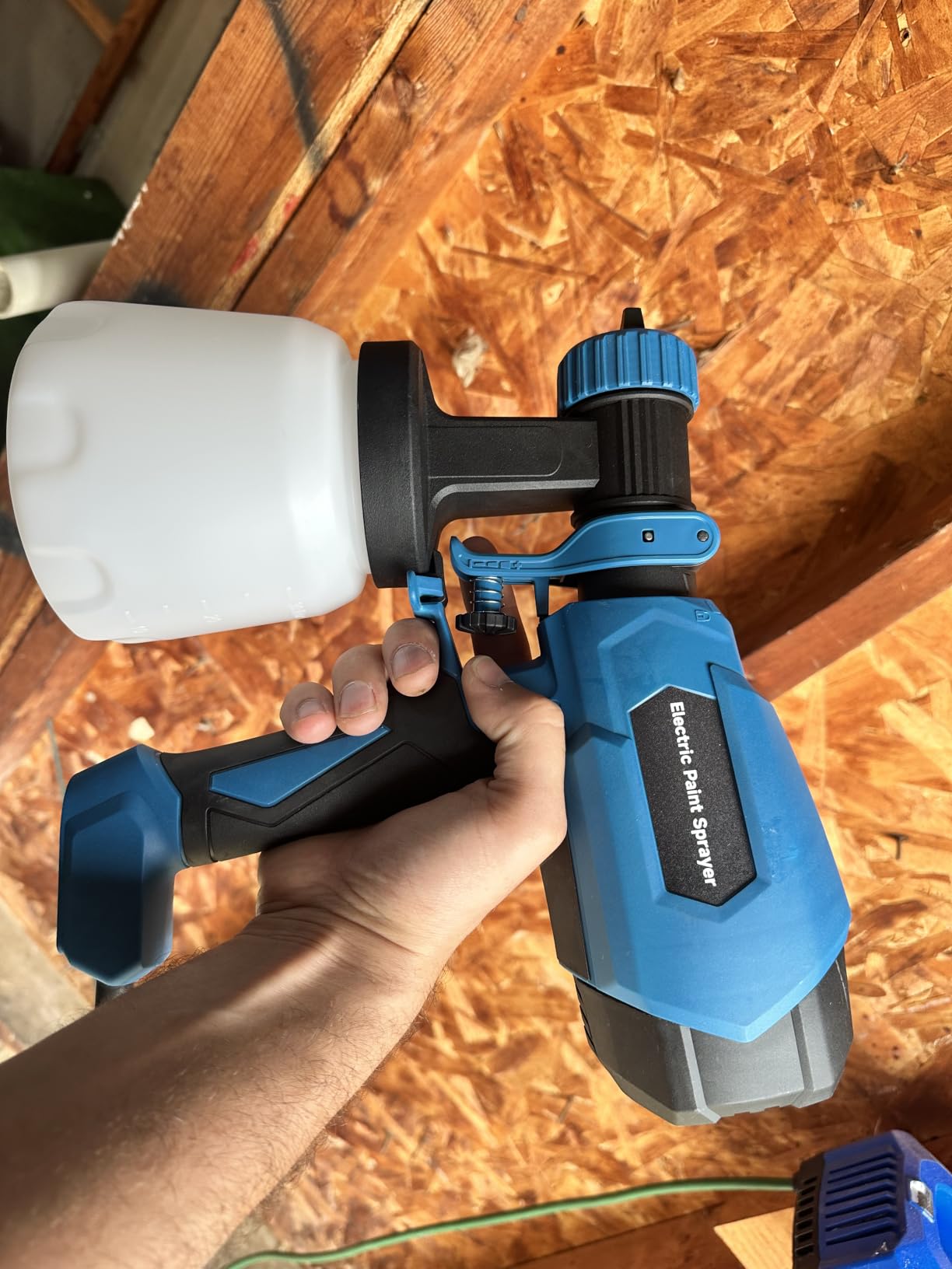 Paint Sprayer, Electric Spray Paint Gun, 3 Modes & 4 Brass Nozzles, with Cleaning & Blowing Joints, Variable Flow Control, for Doors, Fences, Walls, Cabinets, Garden Chairs, Furniture, Blue customer photo 1