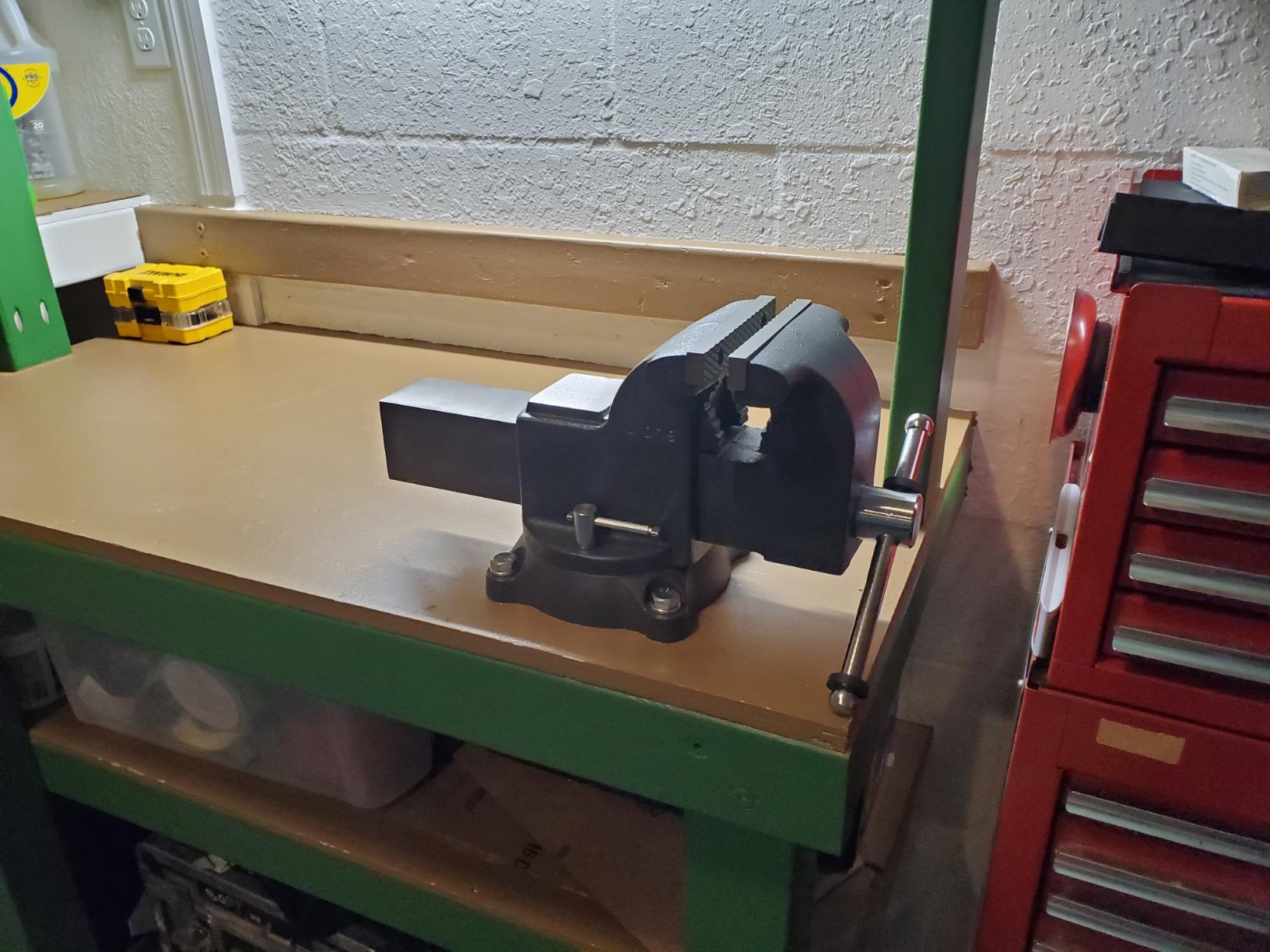 Wilton Shop Bench Vise, 6