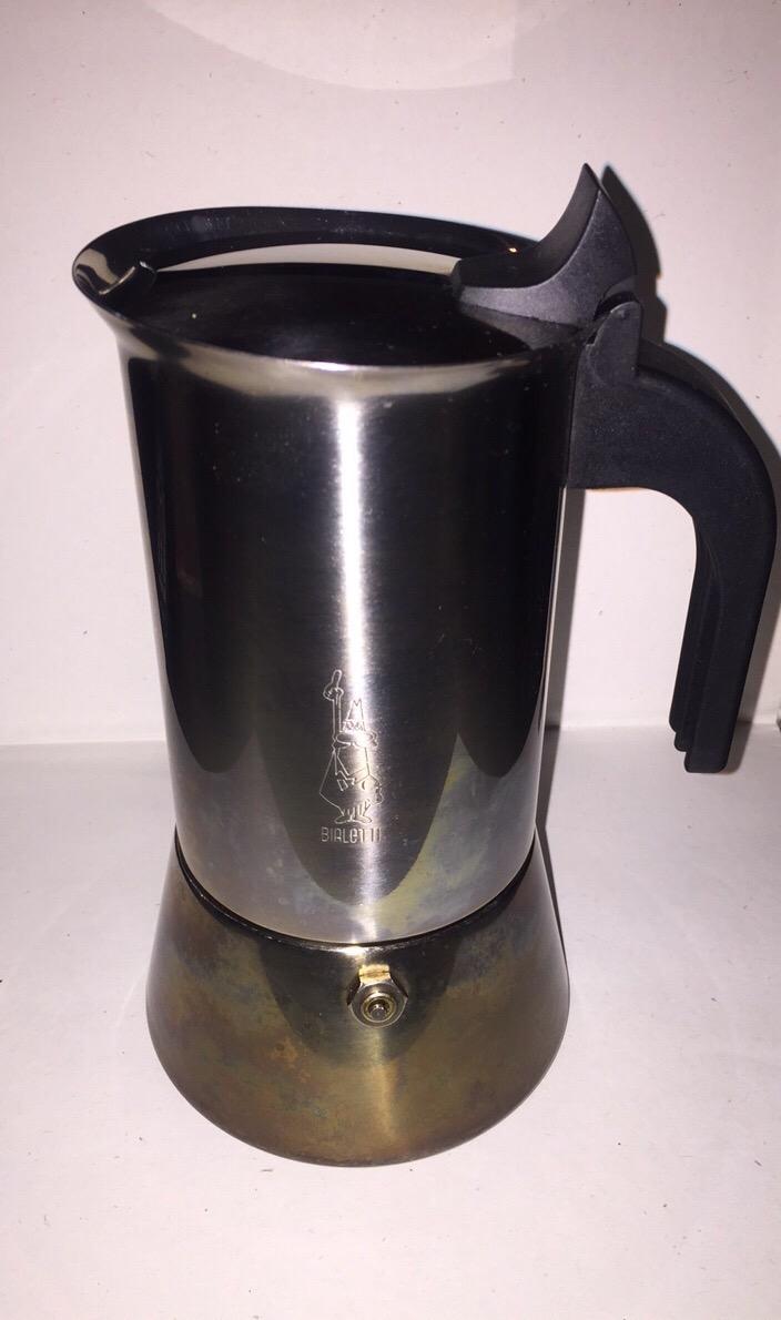 Bialetti - Venus Caffettiera in Acciaio INOX, Adatta all'Induzione, Inossidabile, Argento, 6 Tazze customer photo 2