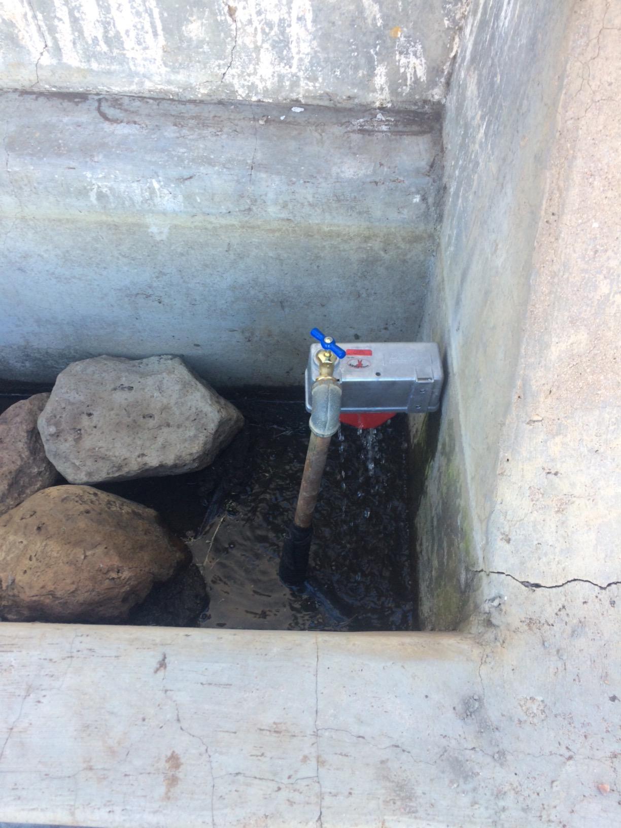 Little Giant® Trough-O-Matic® | Stock Water Tank Float Valve | Watering Tank with Aluminum Housing and Expansion Brackets | Made in USA customer photo 2