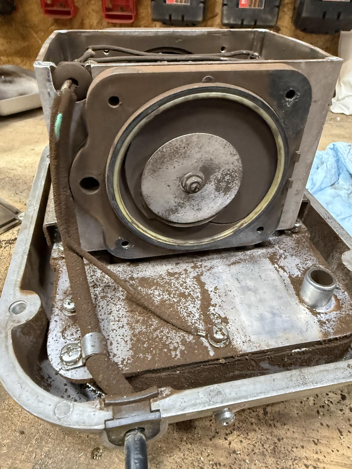 Danner Manufacturing, Inc., Pondmaster AP-100 Air Pump, Air Volume 9150 cu.in/min, 04580 customer photo 1