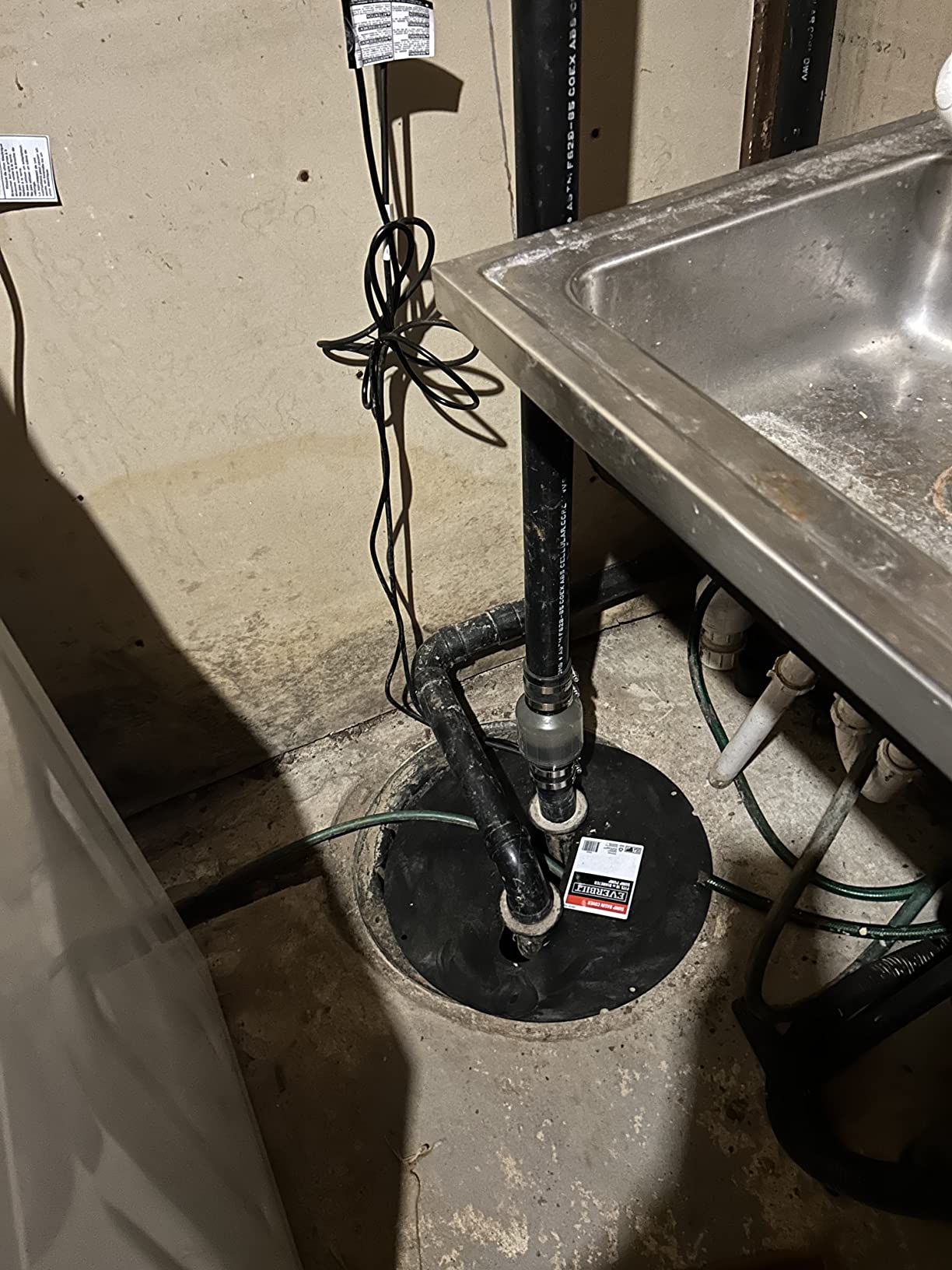 Superior Pump 93501 1/2-Horsepower Cast Iron Sewage Pump with Tethered Float Switch customer photo 1