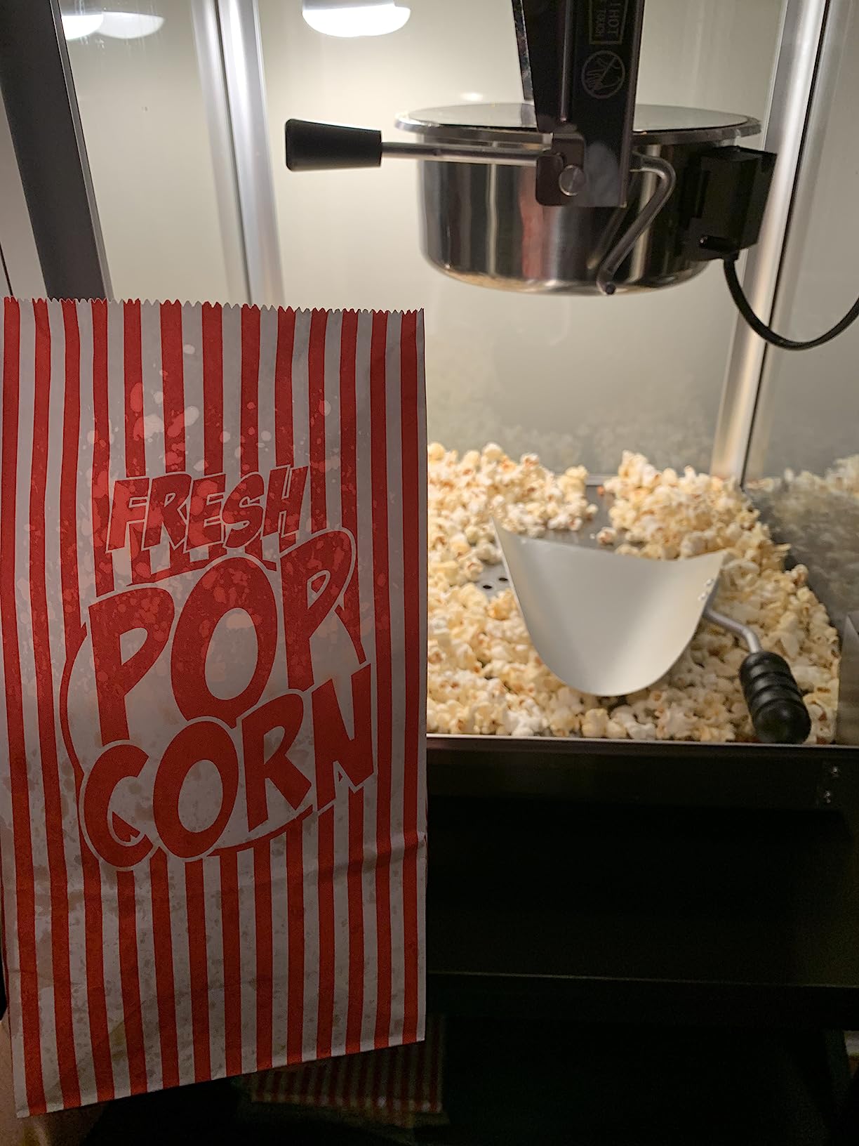 Great Northern Popcorn Company Black Bar Style Lincoln 8 Ounce Antique Popcorn Machine customer photo 1