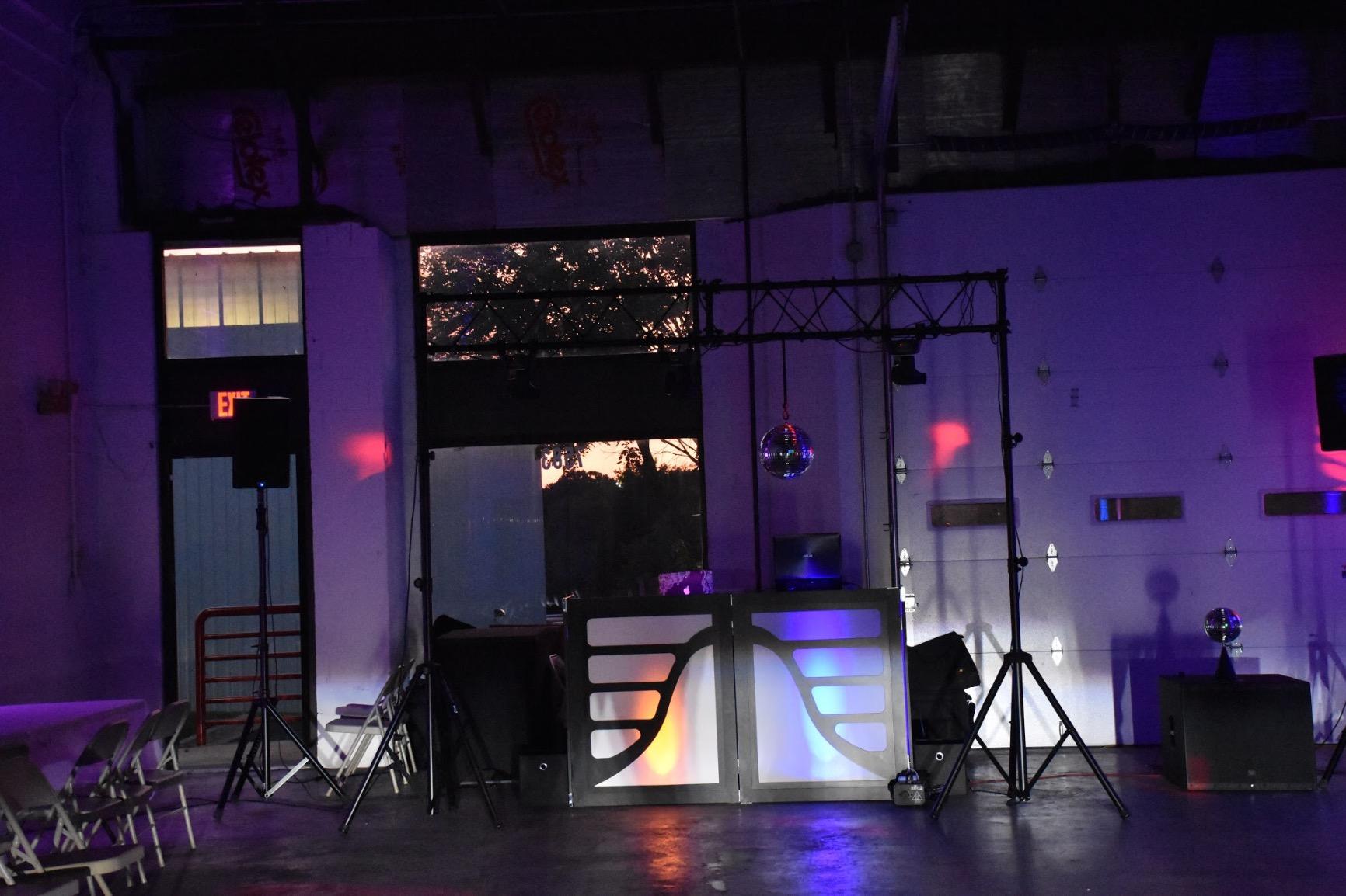 On-Stage LS7730 Lighting Stand with Truss (Folding, Portable PAR Can and LED Light Rig) customer photo 1