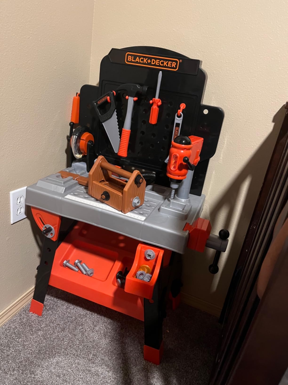 JAKKS Pacific Black+Decker Kids Workbench - Power Tools Workshop - Build Your Own Toy Tool Box - 75 Realistic Toy Tools and Accessories customer photo 2