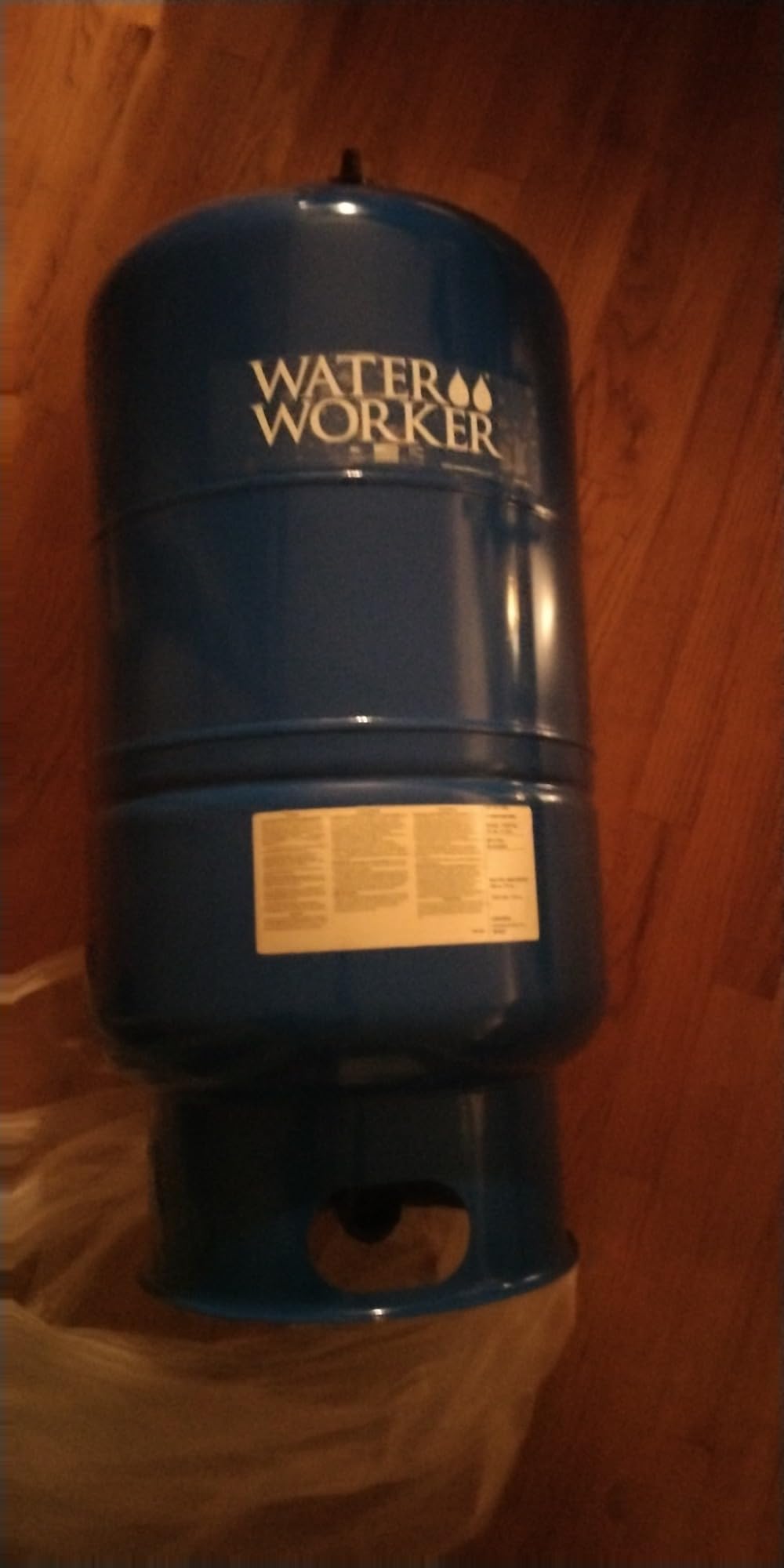 WaterWorker 25009 20Gal Vertical Well Tank, 20 Gallon, Blue customer photo 1