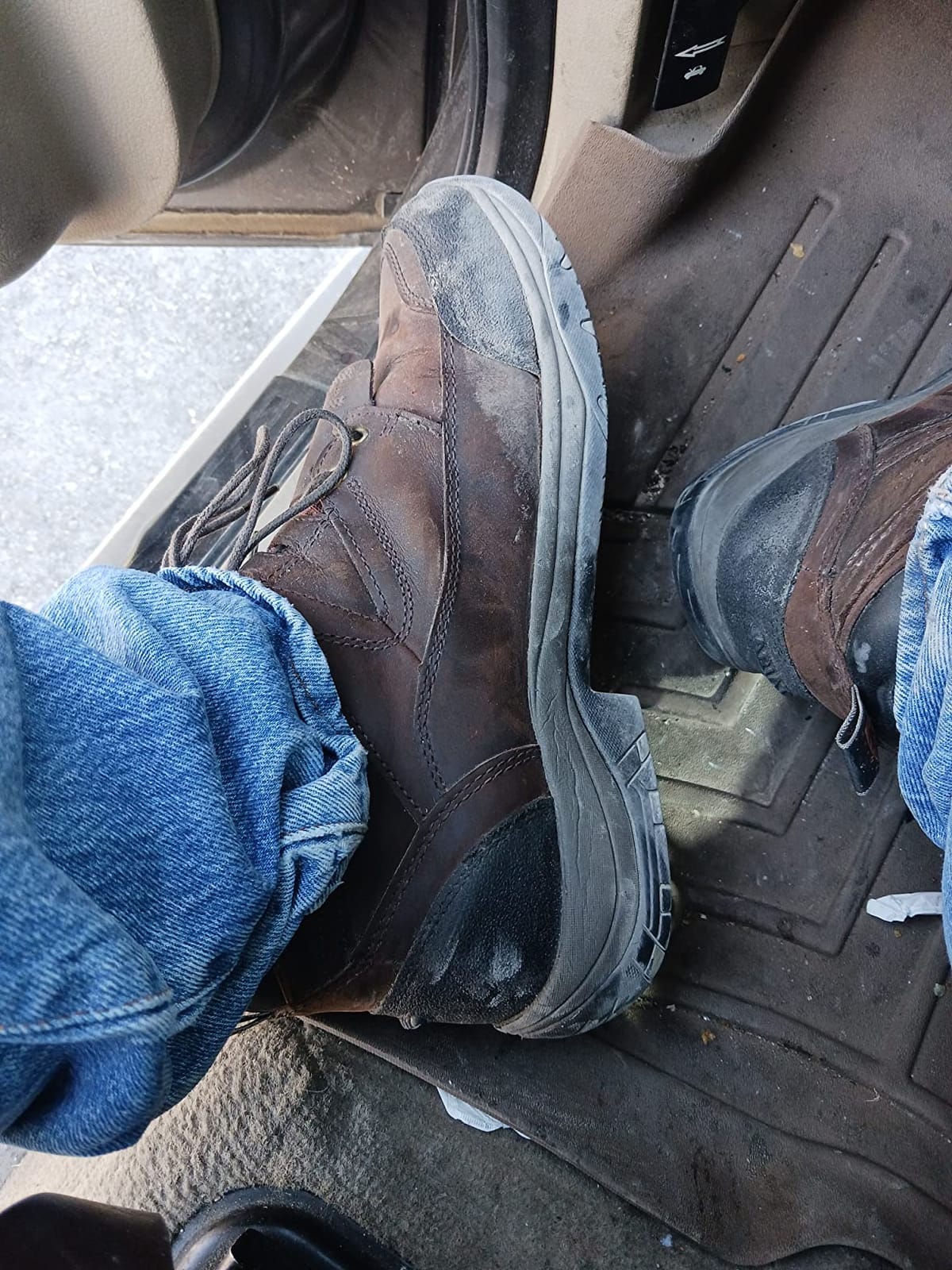 ARIAT Men's Terrain H2O Hiking Boot customer photo 1