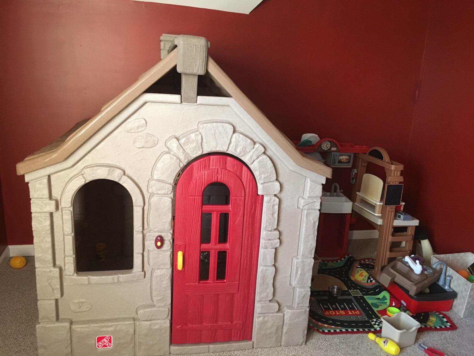 Step2 Naturally Playful Storybook Cottage Kids Playhouse, Indoor/Outdoor Playset, Interactive Play with Sounds, Made of Durable Plastic, For Toddlers 1.5+ Years Old customer photo 1